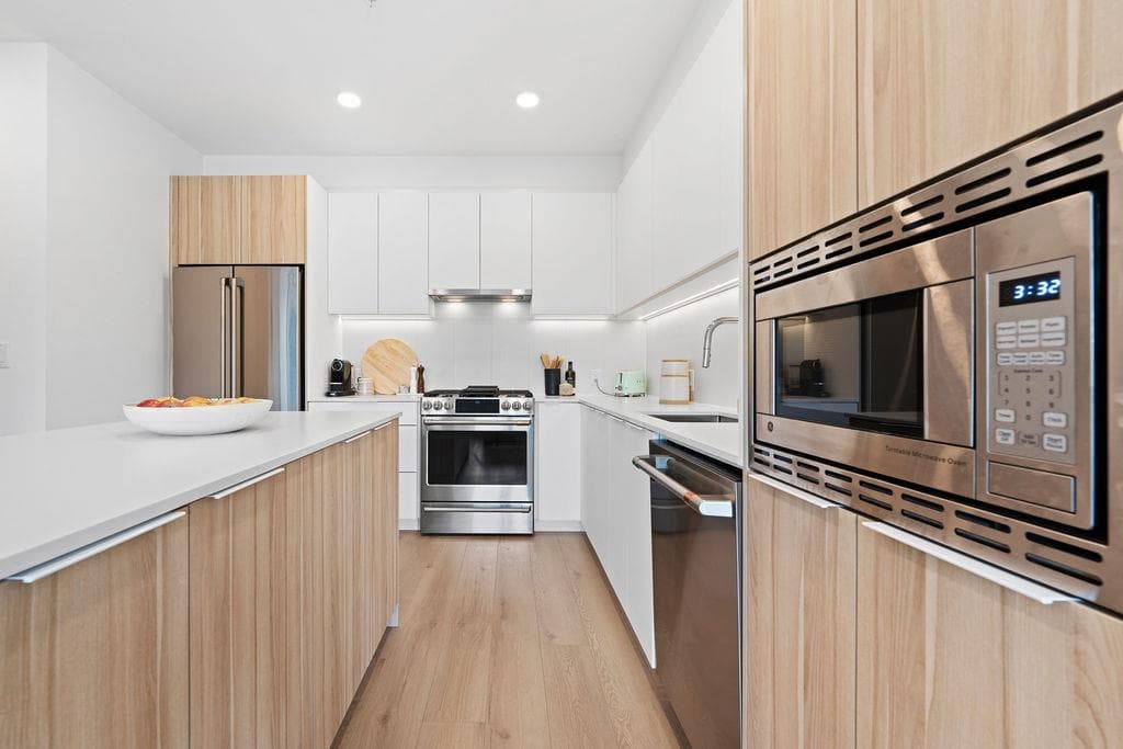 504 - 2450 Garden Drive, Vancouver, V5N 0K1 — photo 5