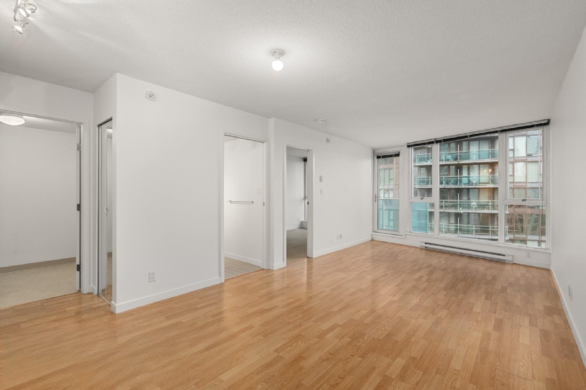 1801 - 788 Hamilton Street, Vancouver, V6B 0E9 — photo 2