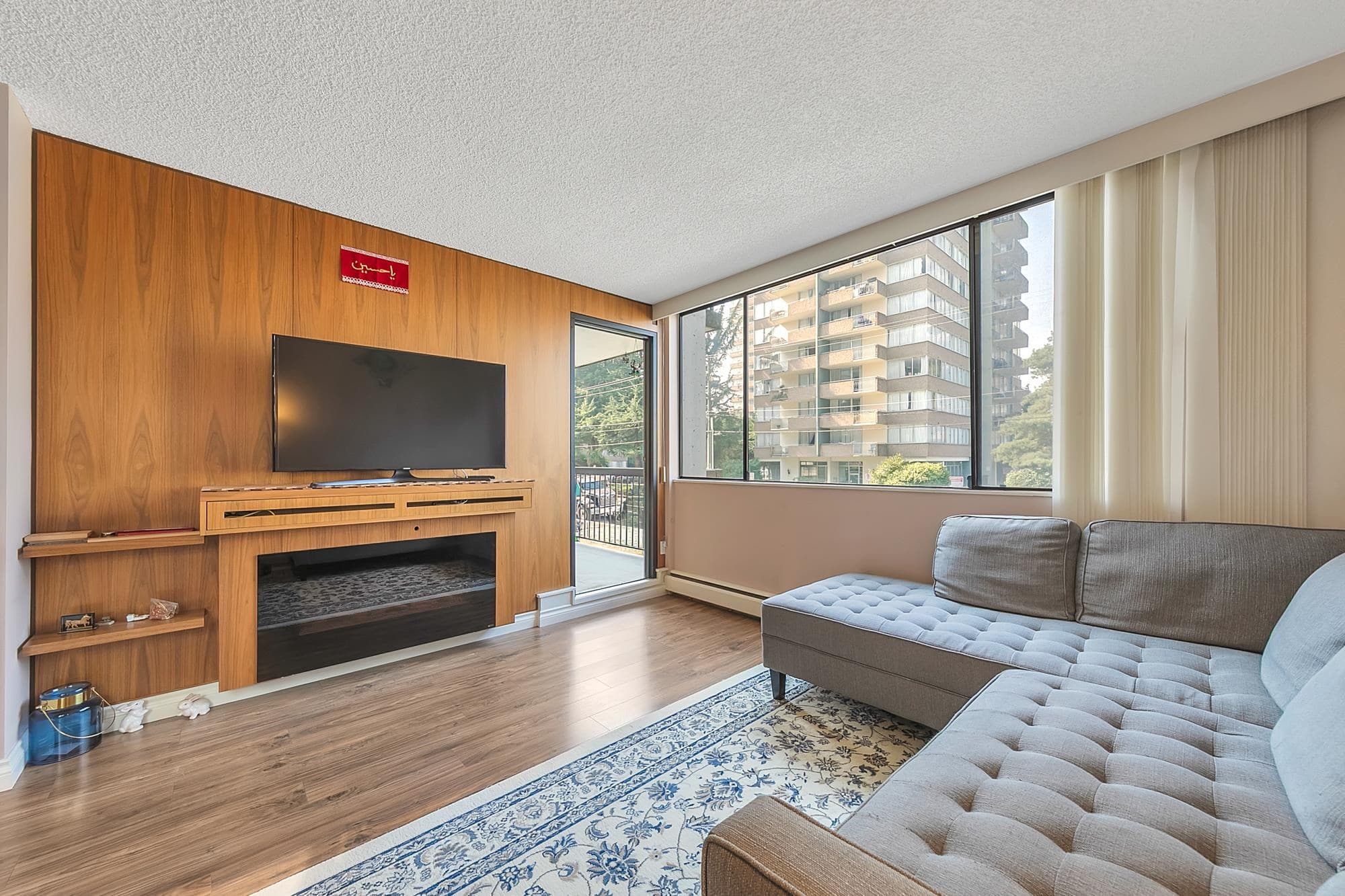 203 - 620 Seventh Avenue, New Westminster, V3M 5T6 — photo 3