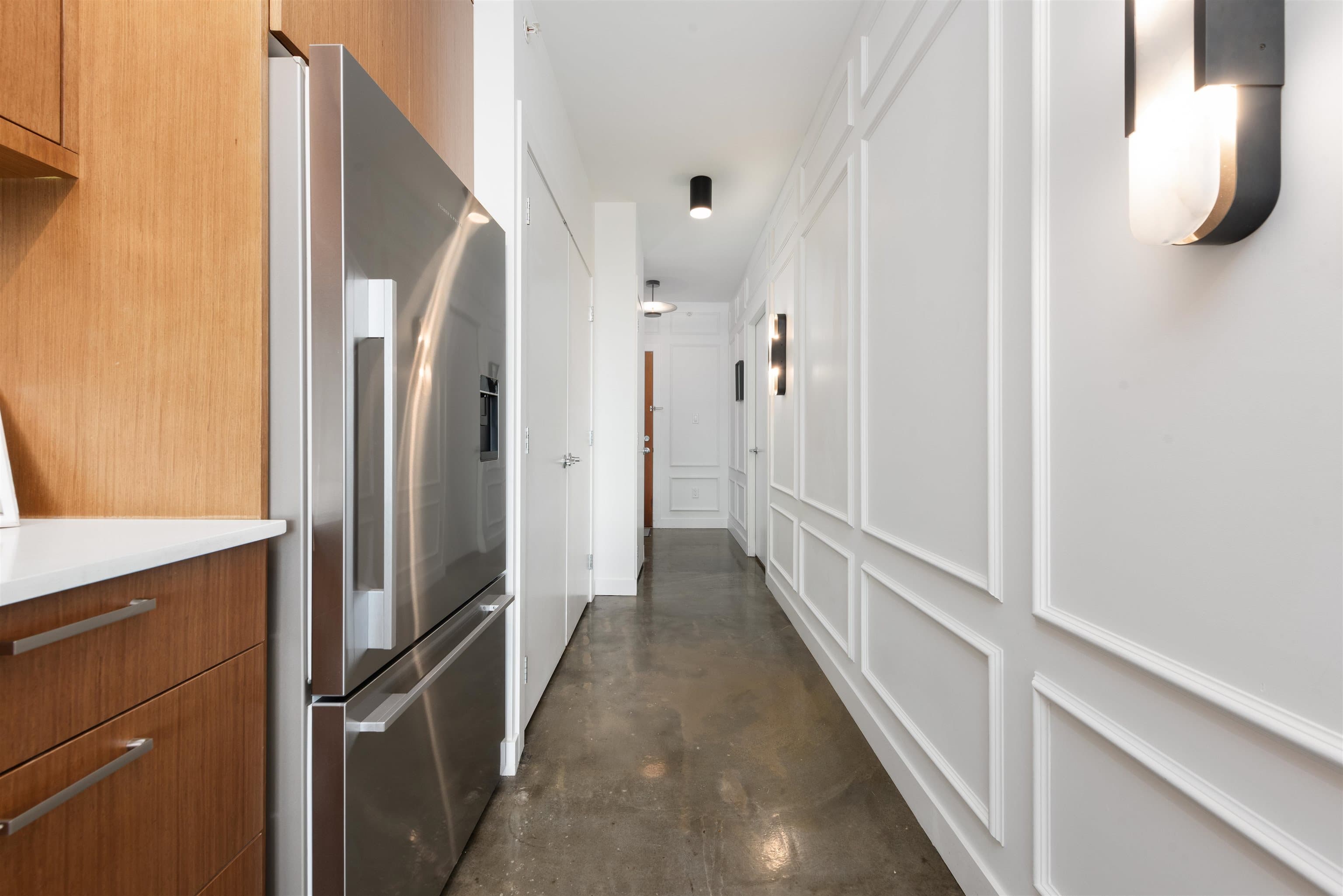 415 - 221 Union Street, Vancouver, V6A 0B4 — photo 2