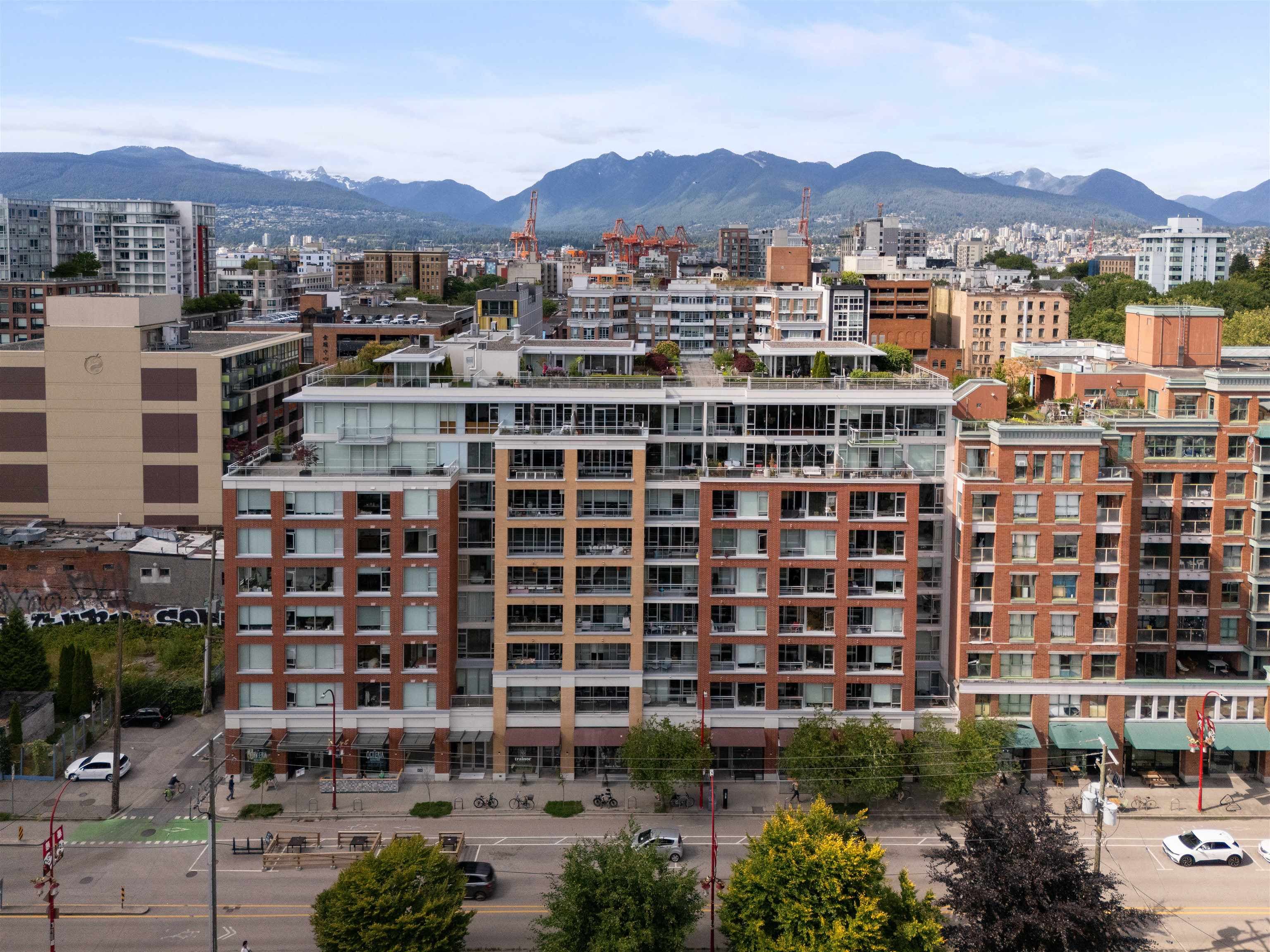415 - 221 Union Street, Vancouver, V6A 0B4 — photo 1