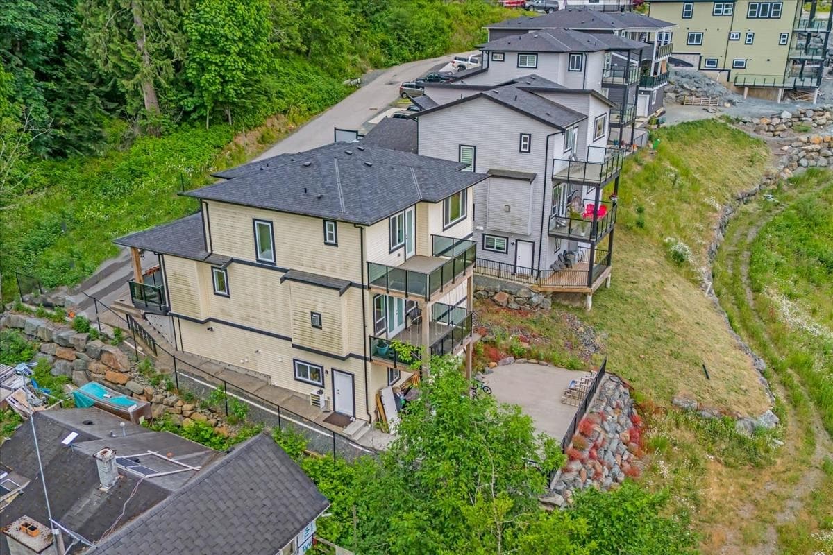 8235 Harvest Place, Chilliwack, V4Z 0E4 — photo 3