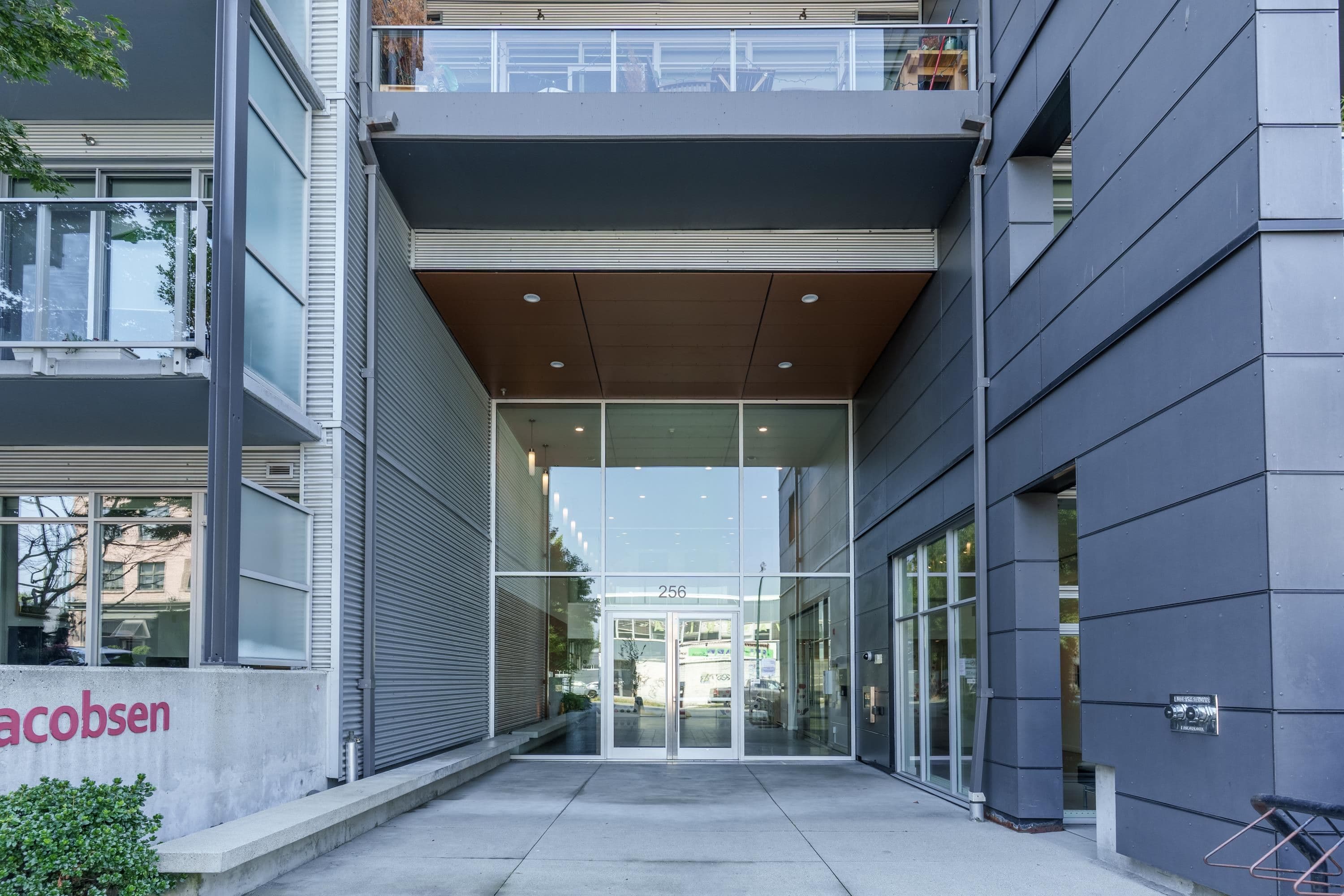 260 E 2nd Avenue, Vancouver