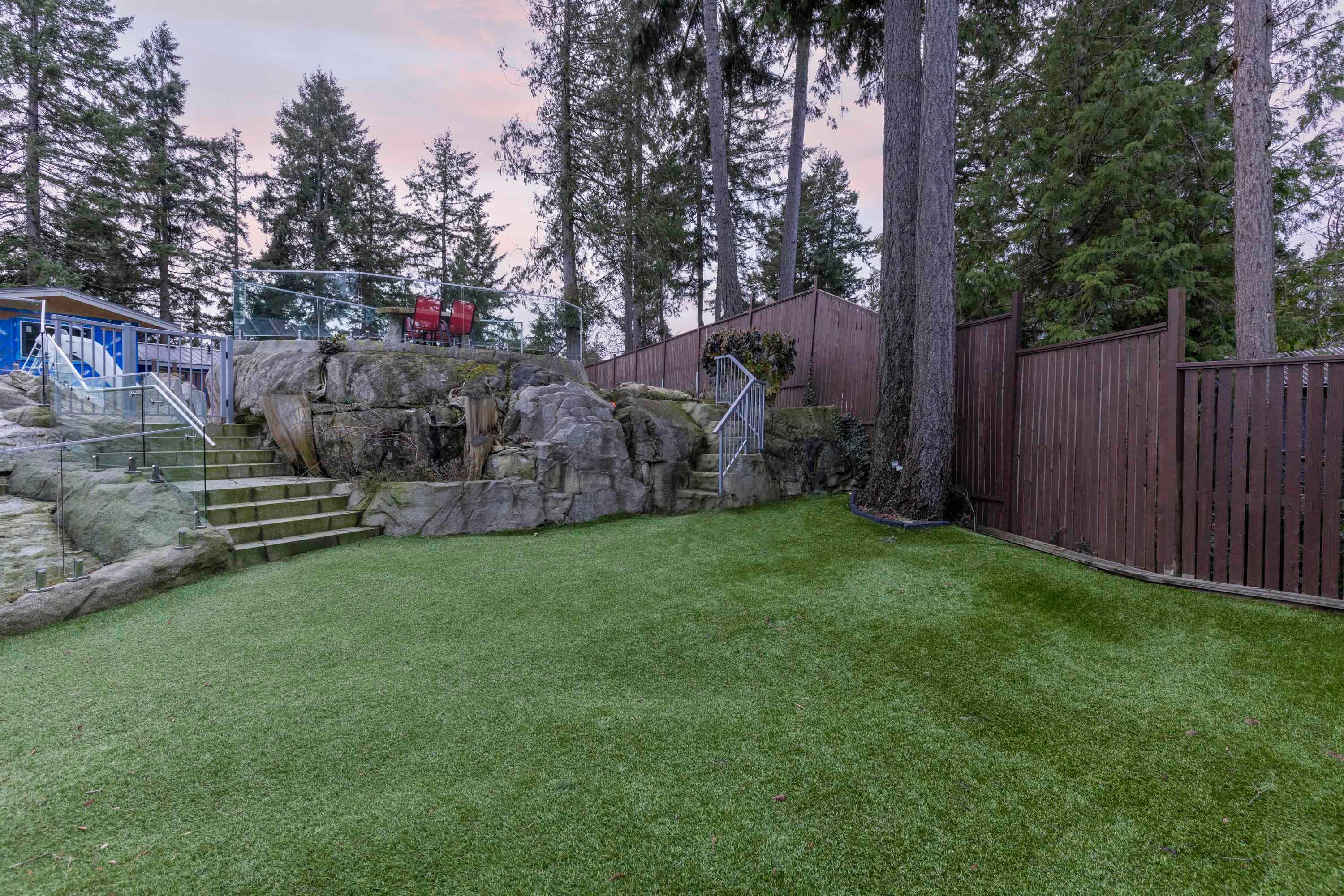3722 Southridge Place, West Vancouver, V7V 3H8 — photo 5