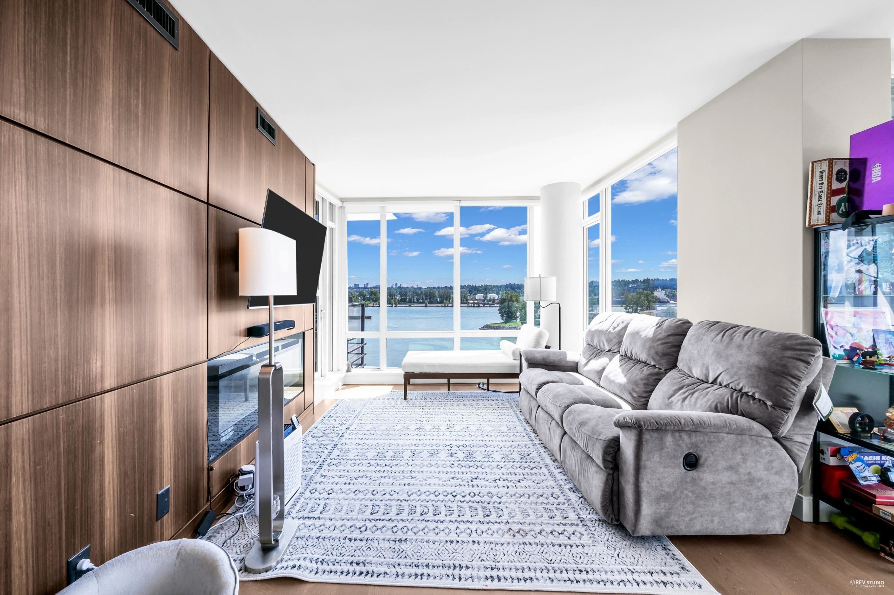 808 - 210 Salter Street, New Westminster, V3M 0J9 — photo 4