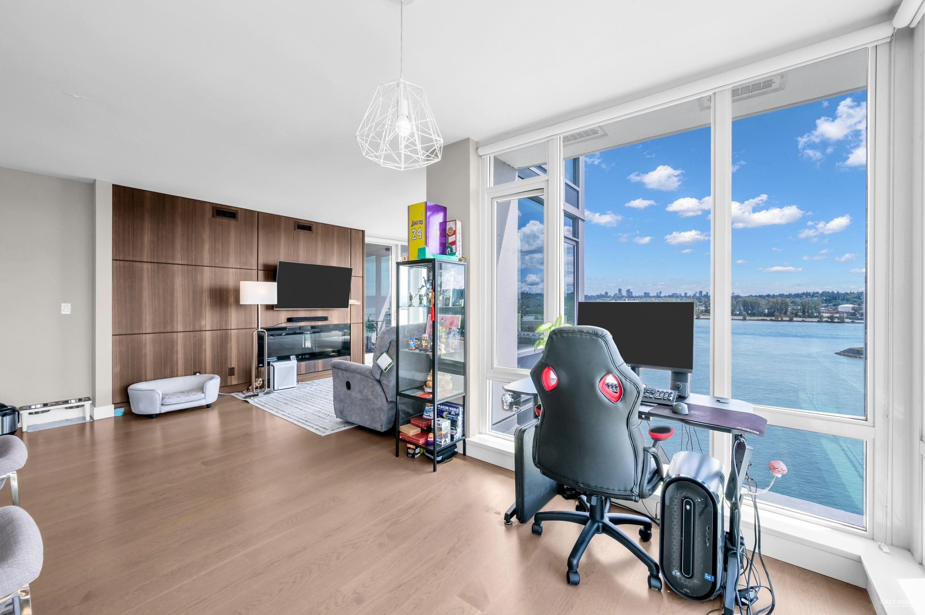 808 - 210 Salter Street, New Westminster, V3M 0J9 — photo 3