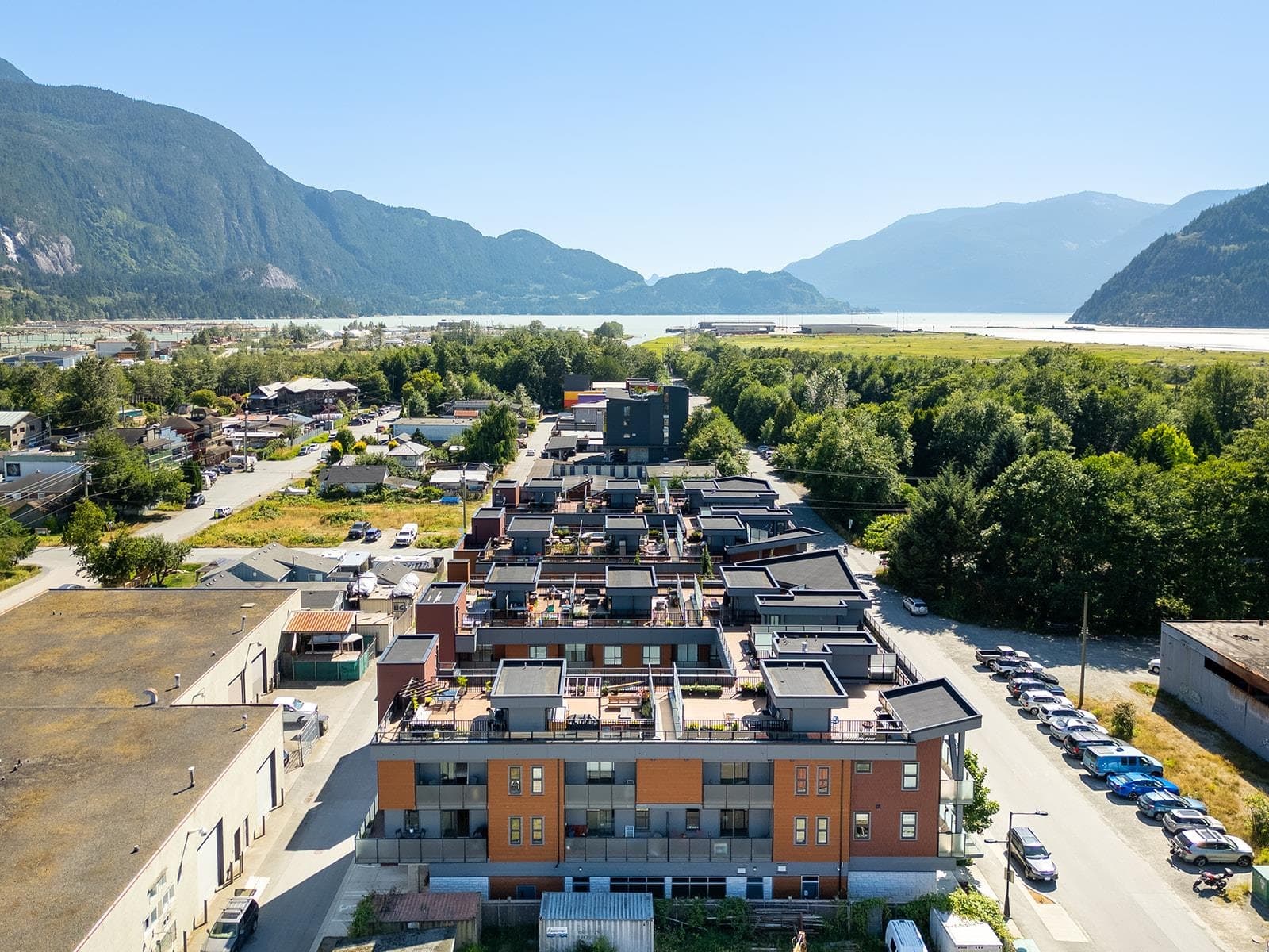 213 - 37842 Third Avenue, Squamish, V8B 1B9 — photo 3