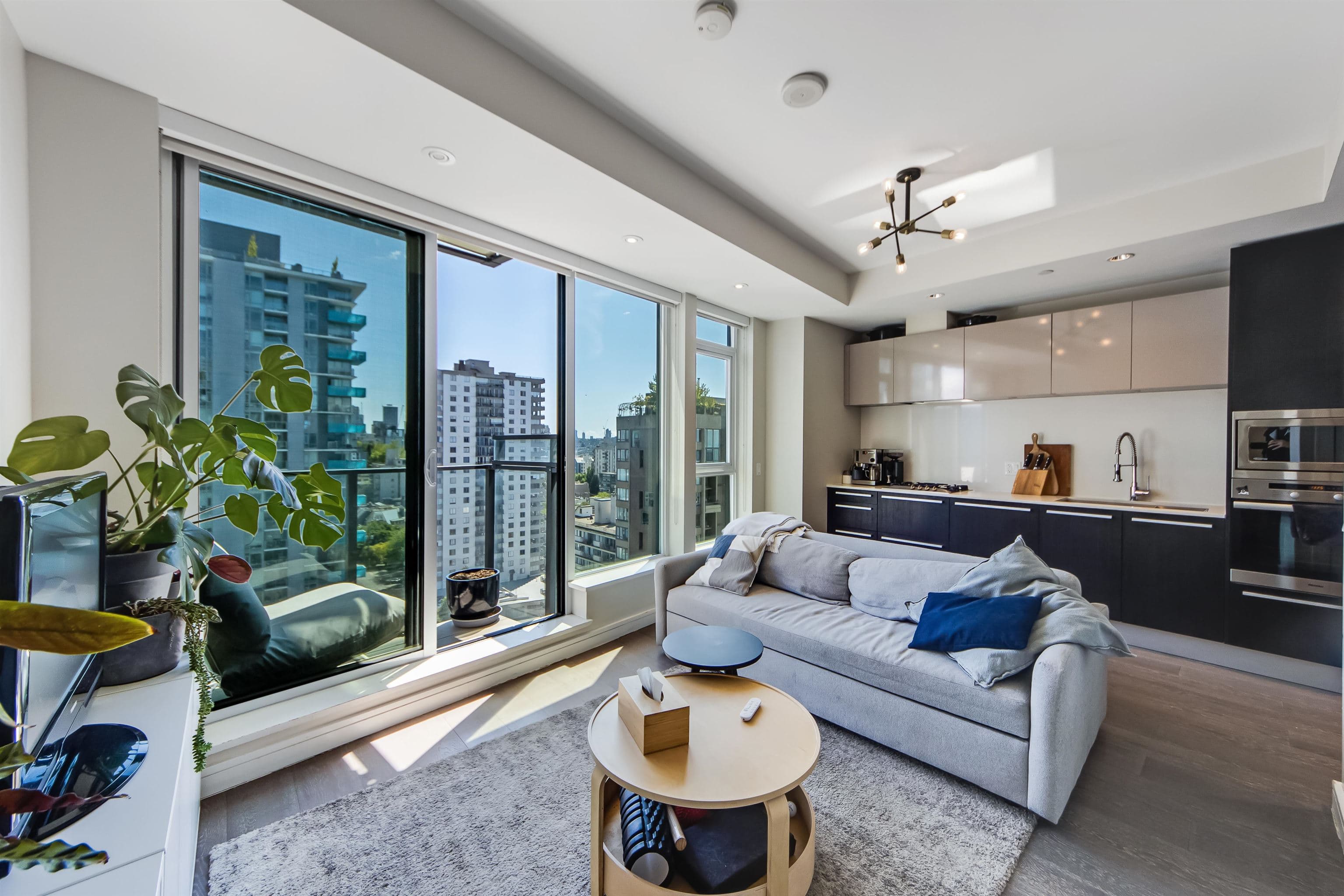 1603 - 1221 Bidwell Street, Vancouver, V6G 0B1 — photo 3