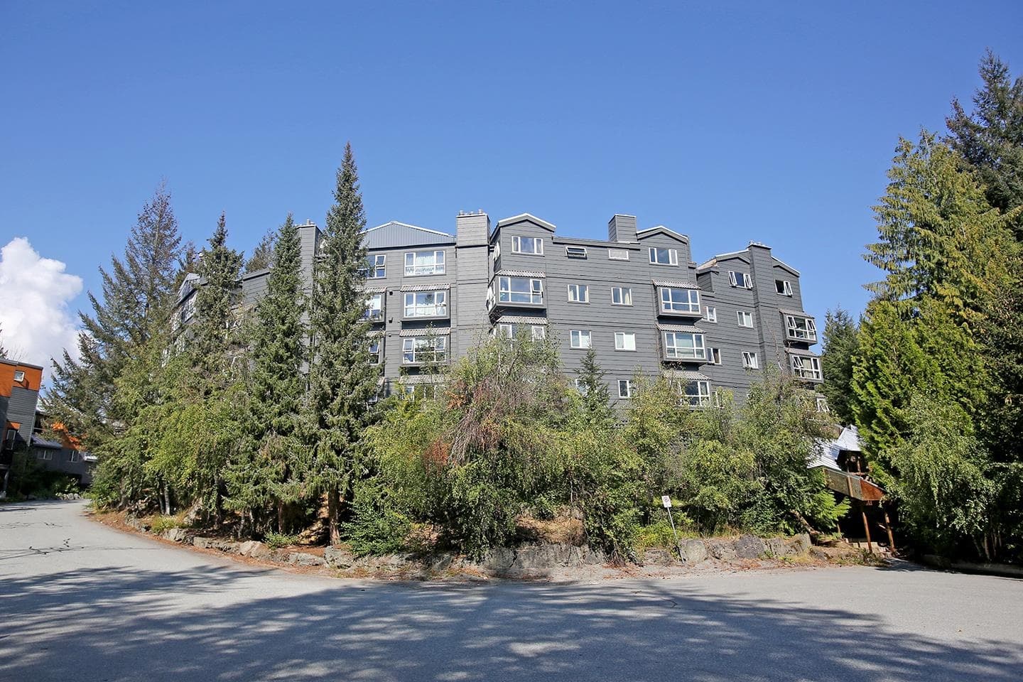 212 - 2111 Whistler Road, Whistler, V8B 0A6 — photo 2