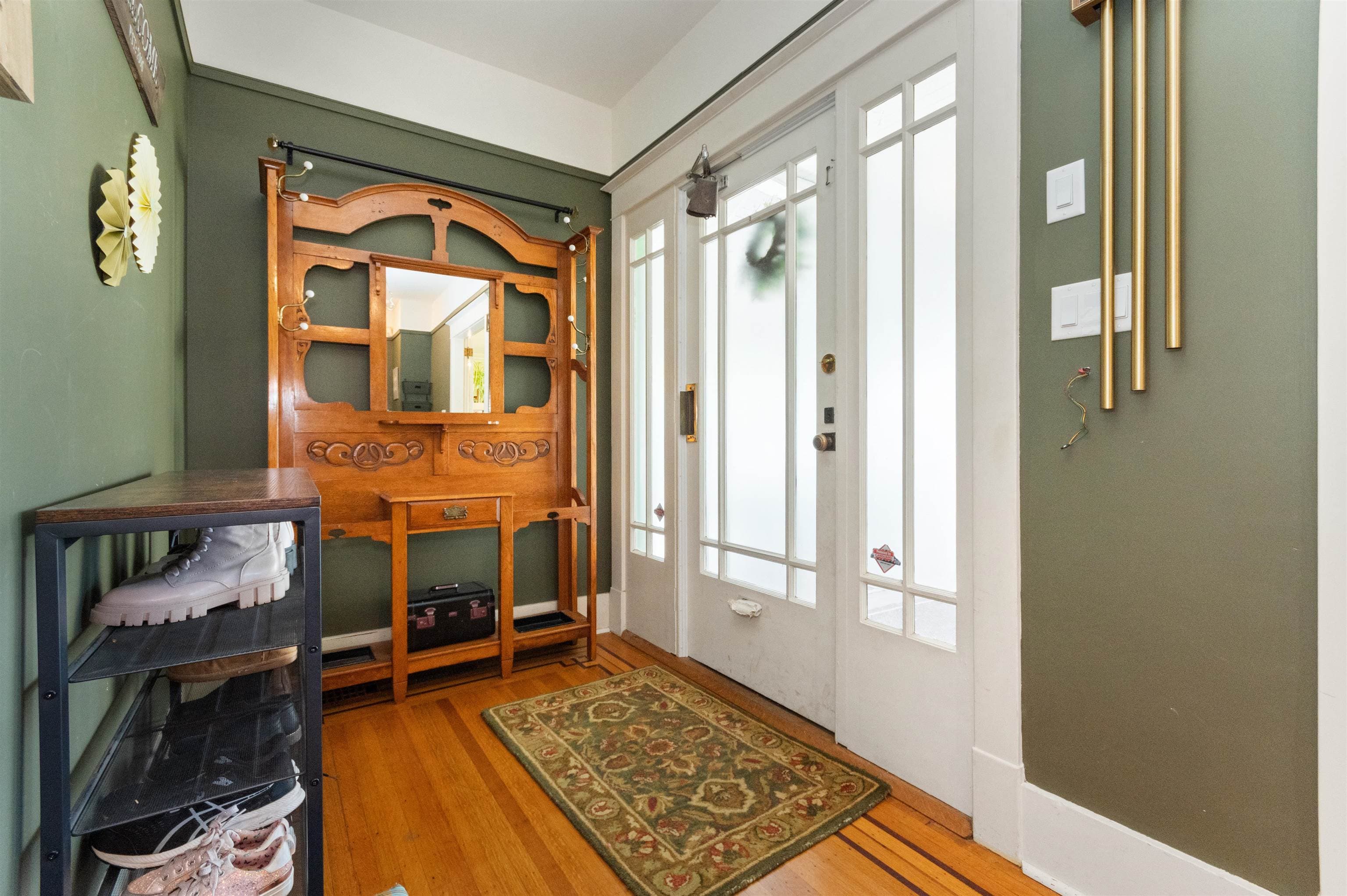 46028 First Avenue, Chilliwack, V2P 1W1 — photo 5