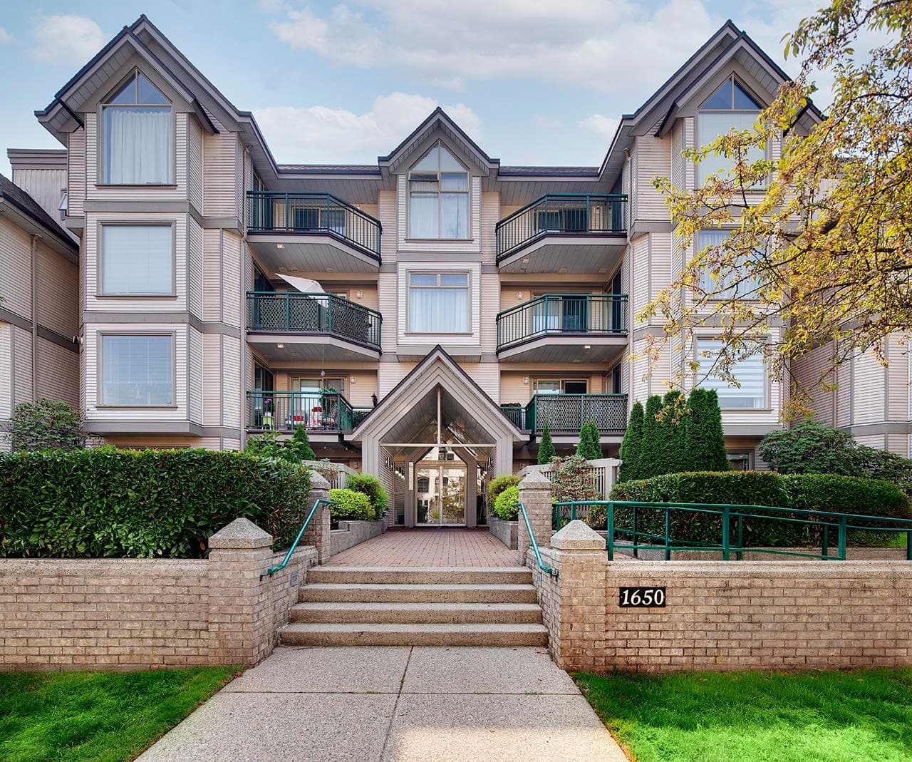 206 - 1650 Grant Avenue, Port Coquitlam, V3B 7V2 — photo 1