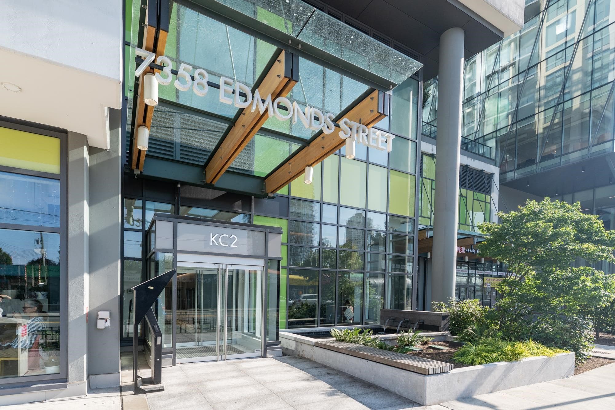 3301 - 7358 Edmonds Street, Burnaby, V3N 0H1 — photo 2