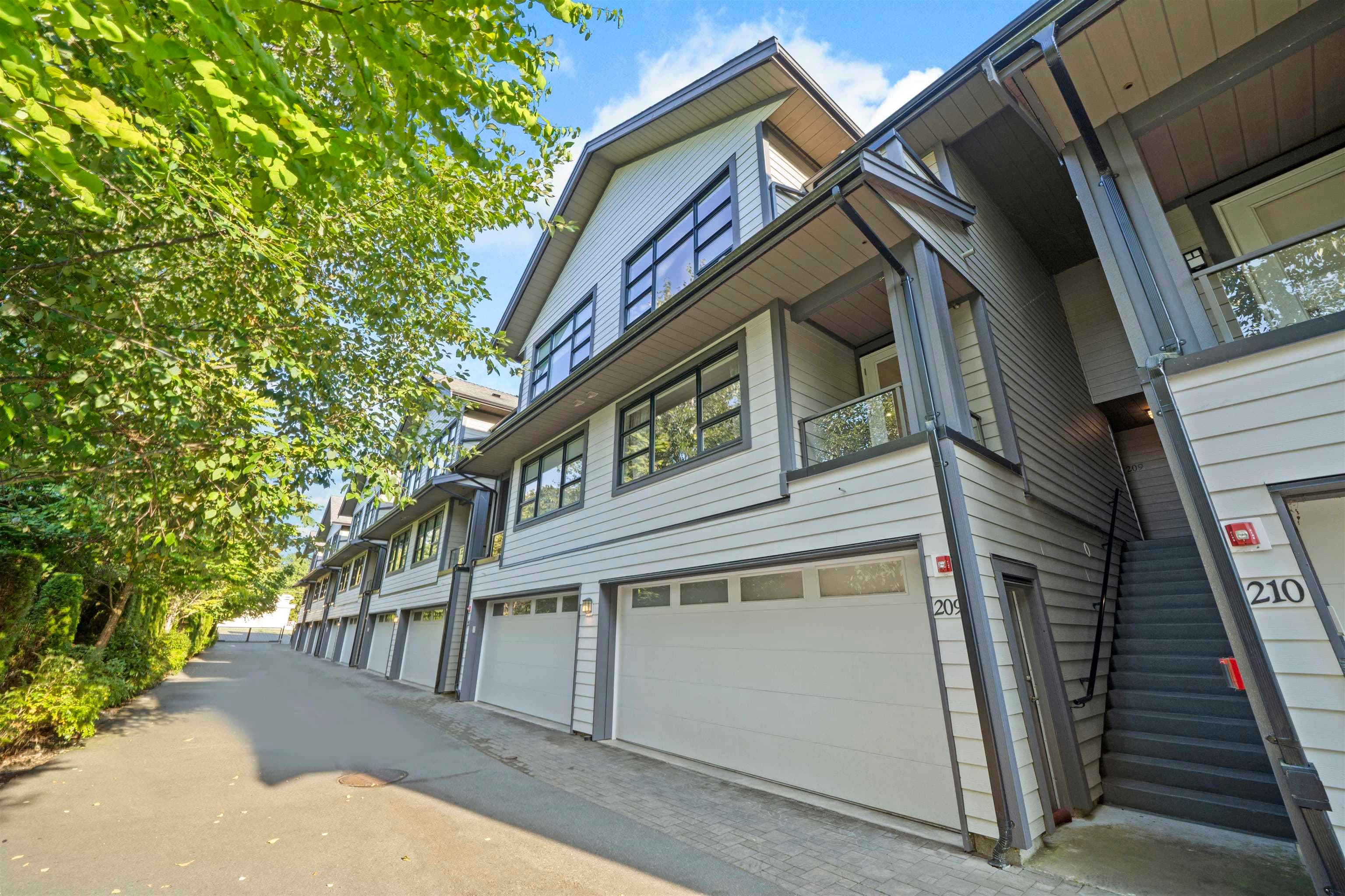 209 - 13585 16 Avenue, Surrey, V4A 1P6 — photo 4
