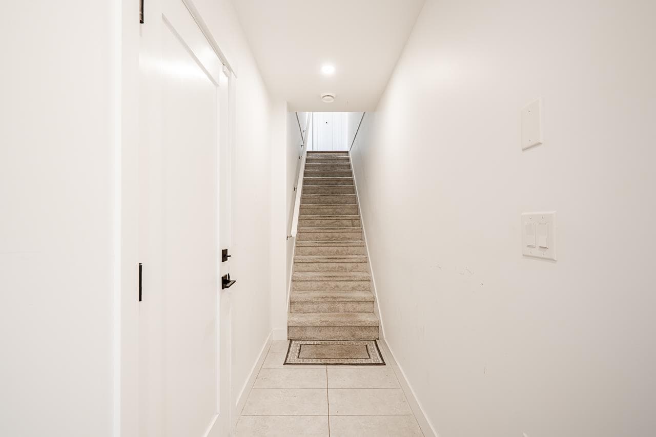 7 - 10527 155 Street, Surrey, V3R 0S1 — photo 5