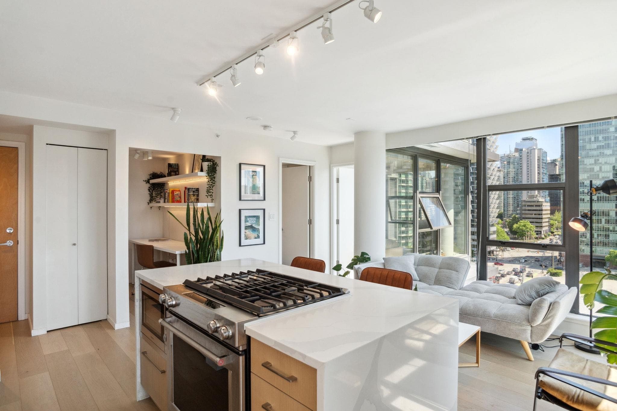 1201 - 1723 Alberni Street, Vancouver, V6G 3G9 — photo 5