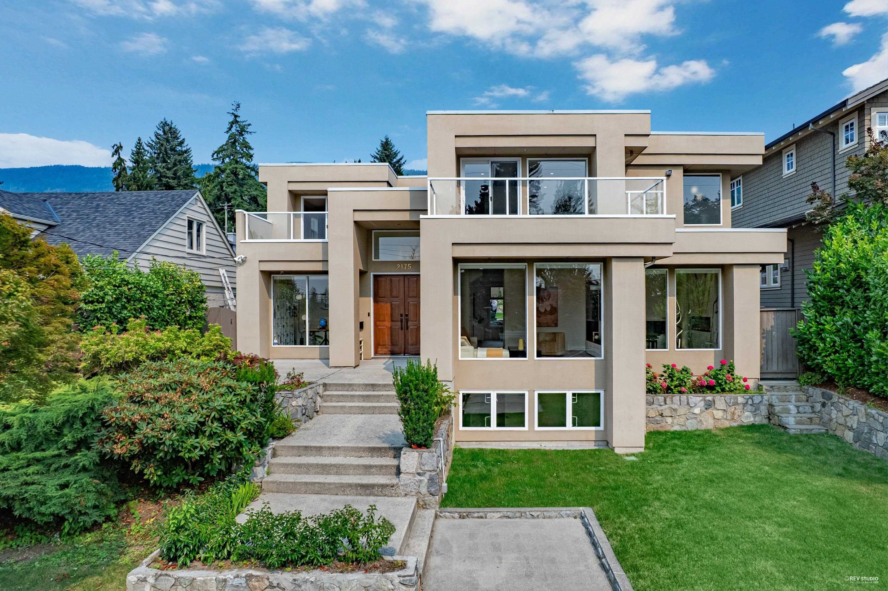 2175 Kings Avenue, West Vancouver, V7V 2B9 — photo 2