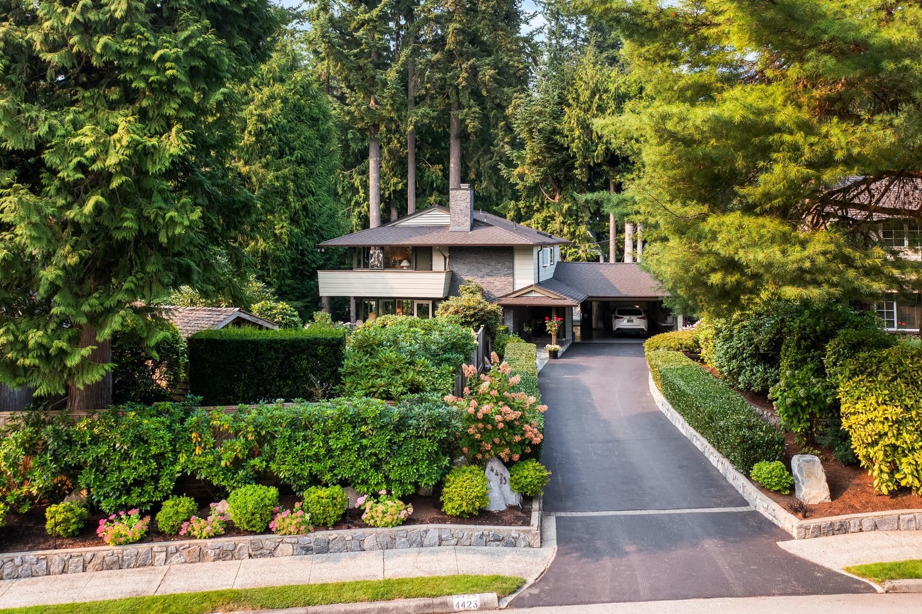 4423 Patterdale Drive, North Vancouver, V7R 4L6 — photo 5