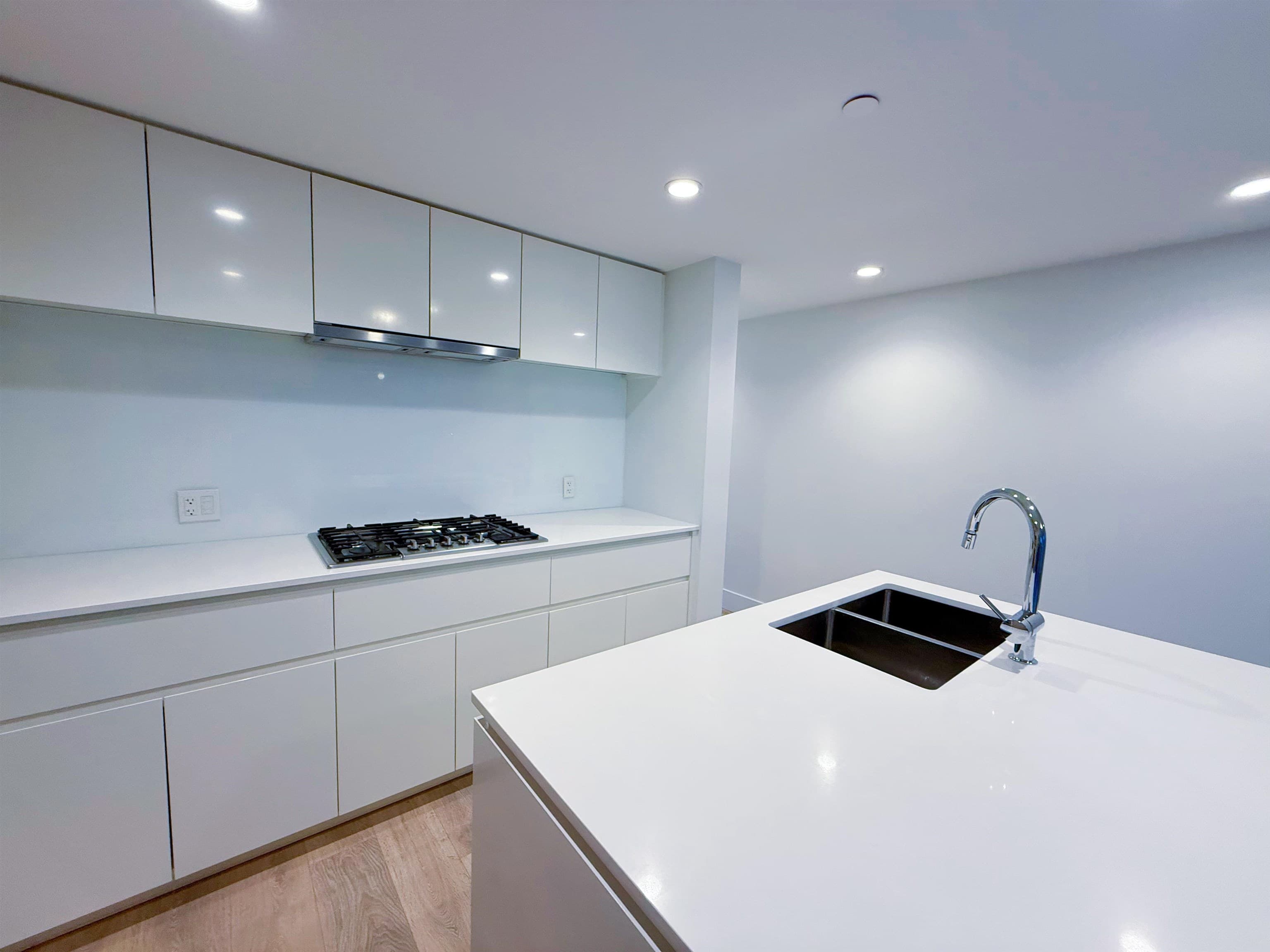 403 - 5508 Hollybridge Way, Richmond, V7C 0C7 — photo 5