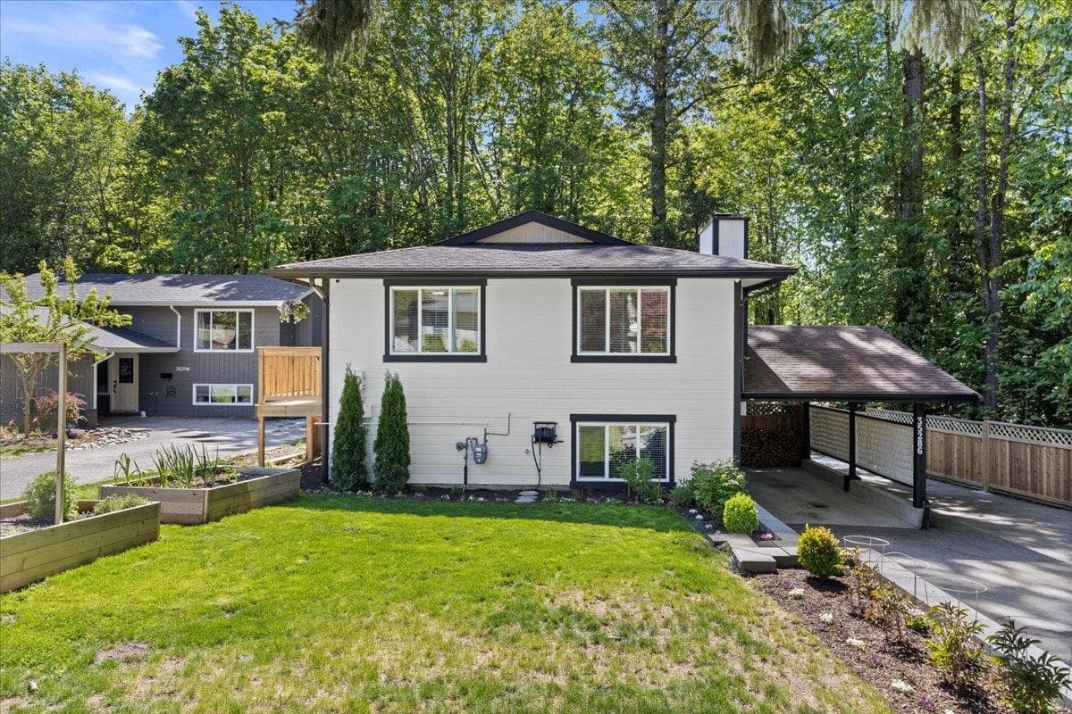 35286 Selkirk Avenue, Abbotsford, V2S 8L2 — photo 3