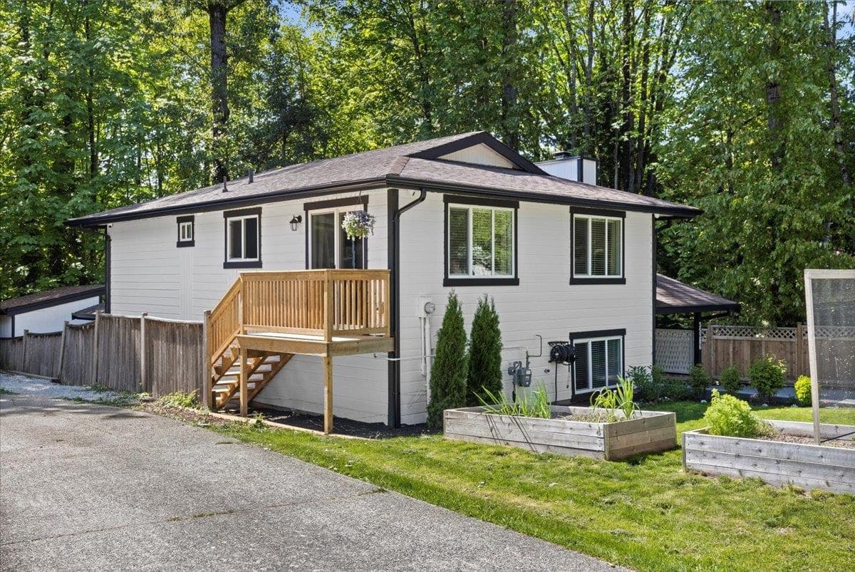 35286 Selkirk Avenue, Abbotsford, V2S 8L2 — photo 4