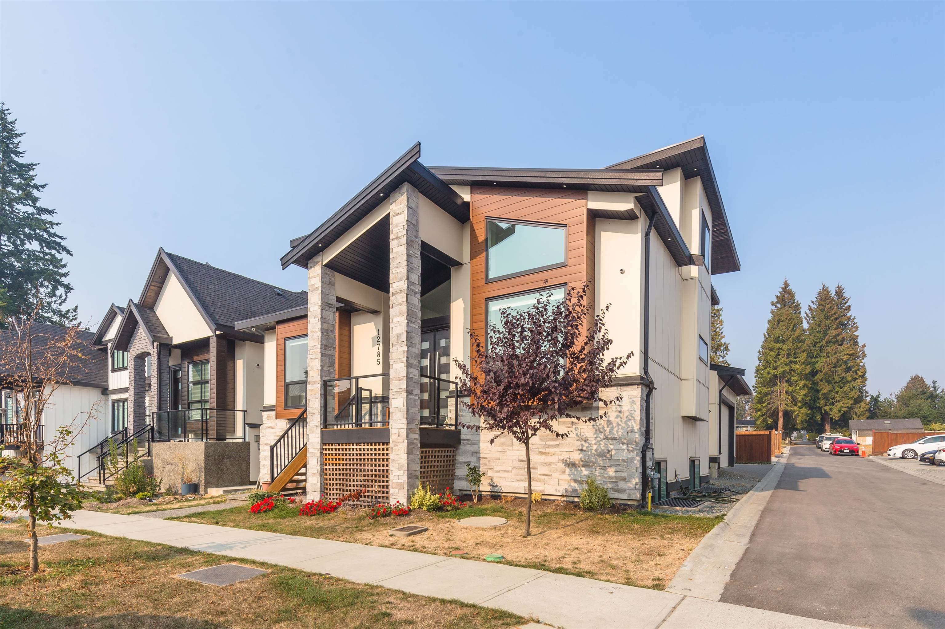 12785 59a Avenue, Surrey, V3X 1T4 — photo 2