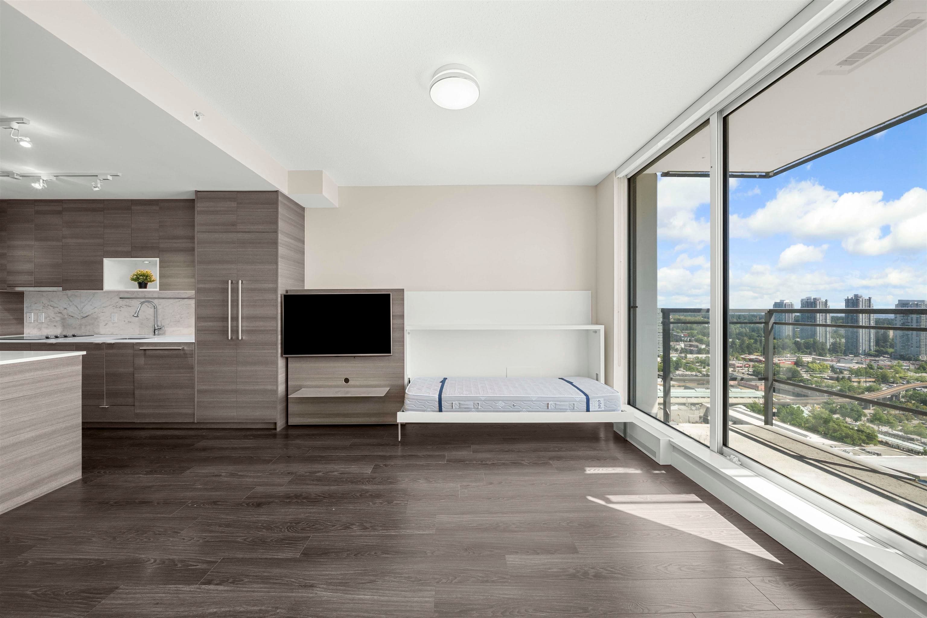 3501 - 13398 104 Avenue, Surrey, V3T 1V6 — photo 3