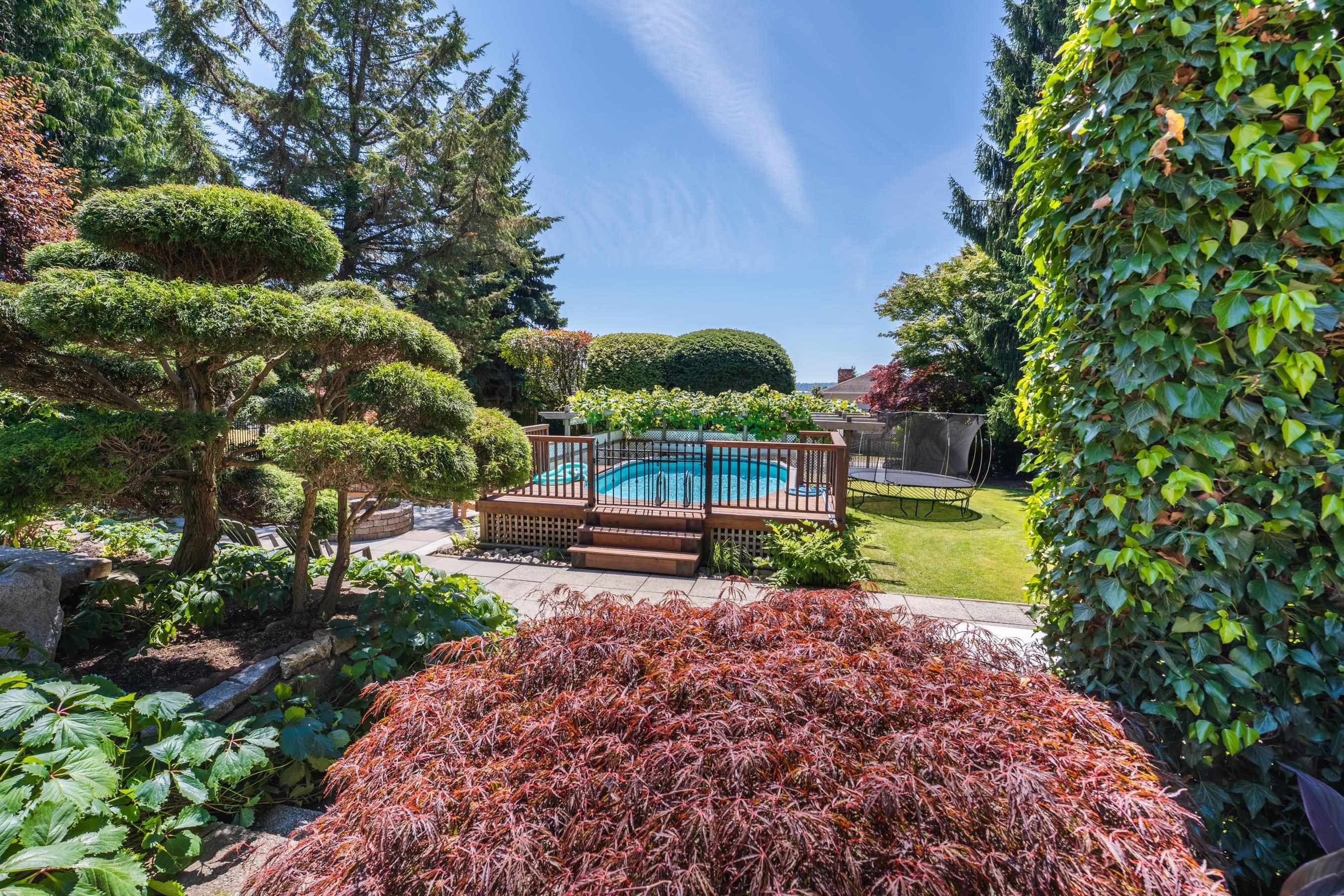 18227 55b Avenue, Surrey, V3S 7Z2 — photo 2
