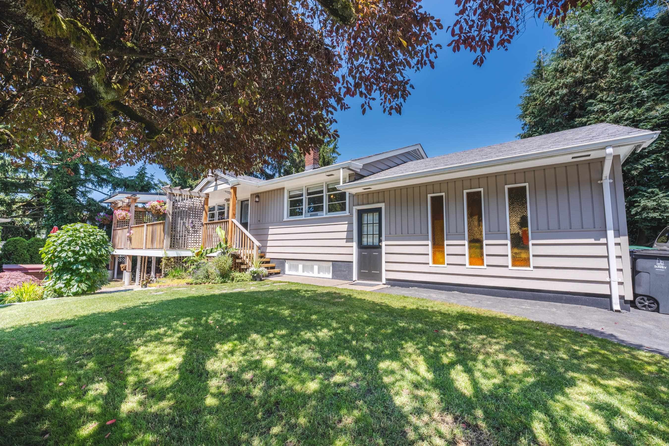 18227 55b Avenue, Surrey, V3S 7Z2 — photo 3