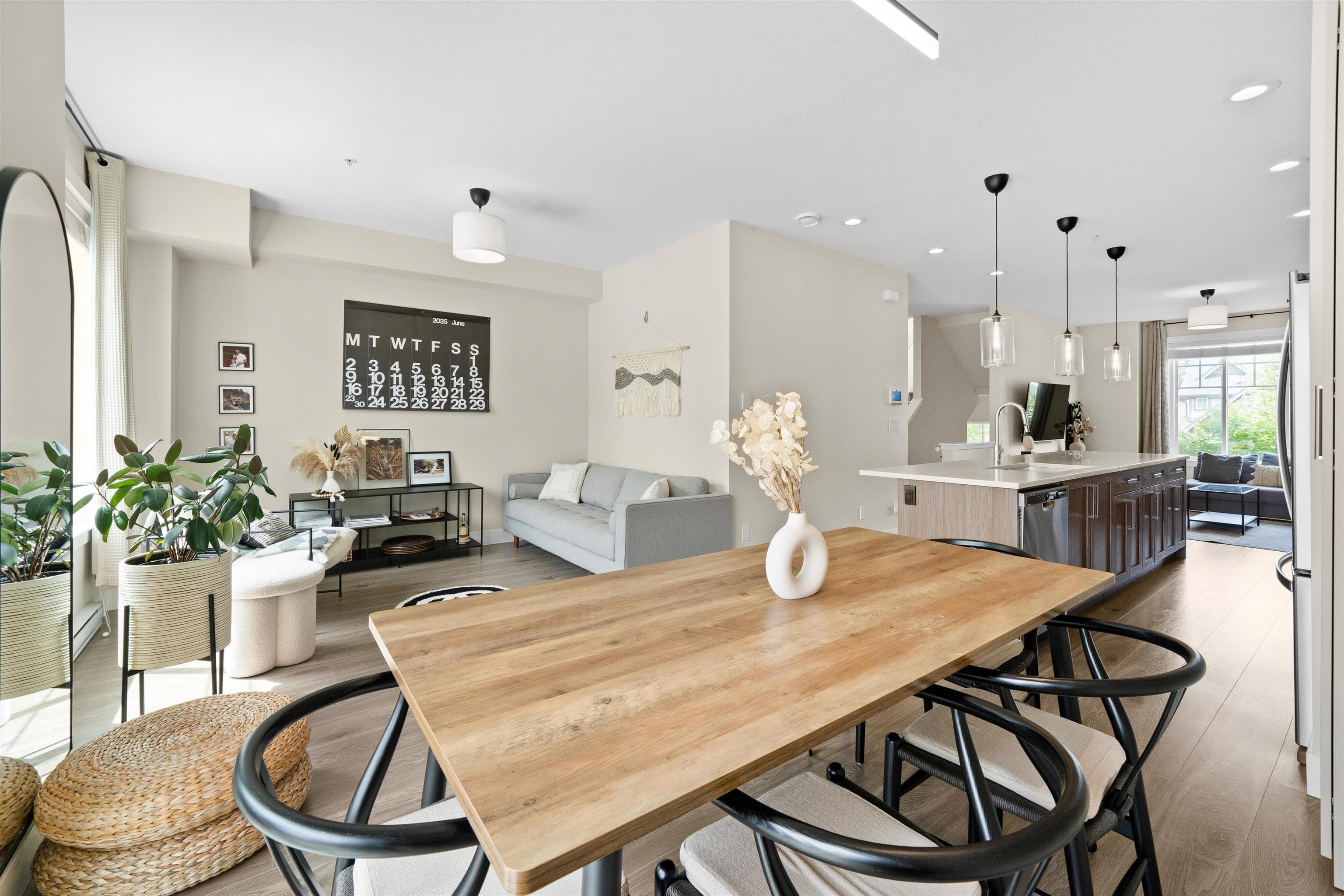 61 - 20498 82 Avenue, Langley, V2Y 0V1 — photo 1