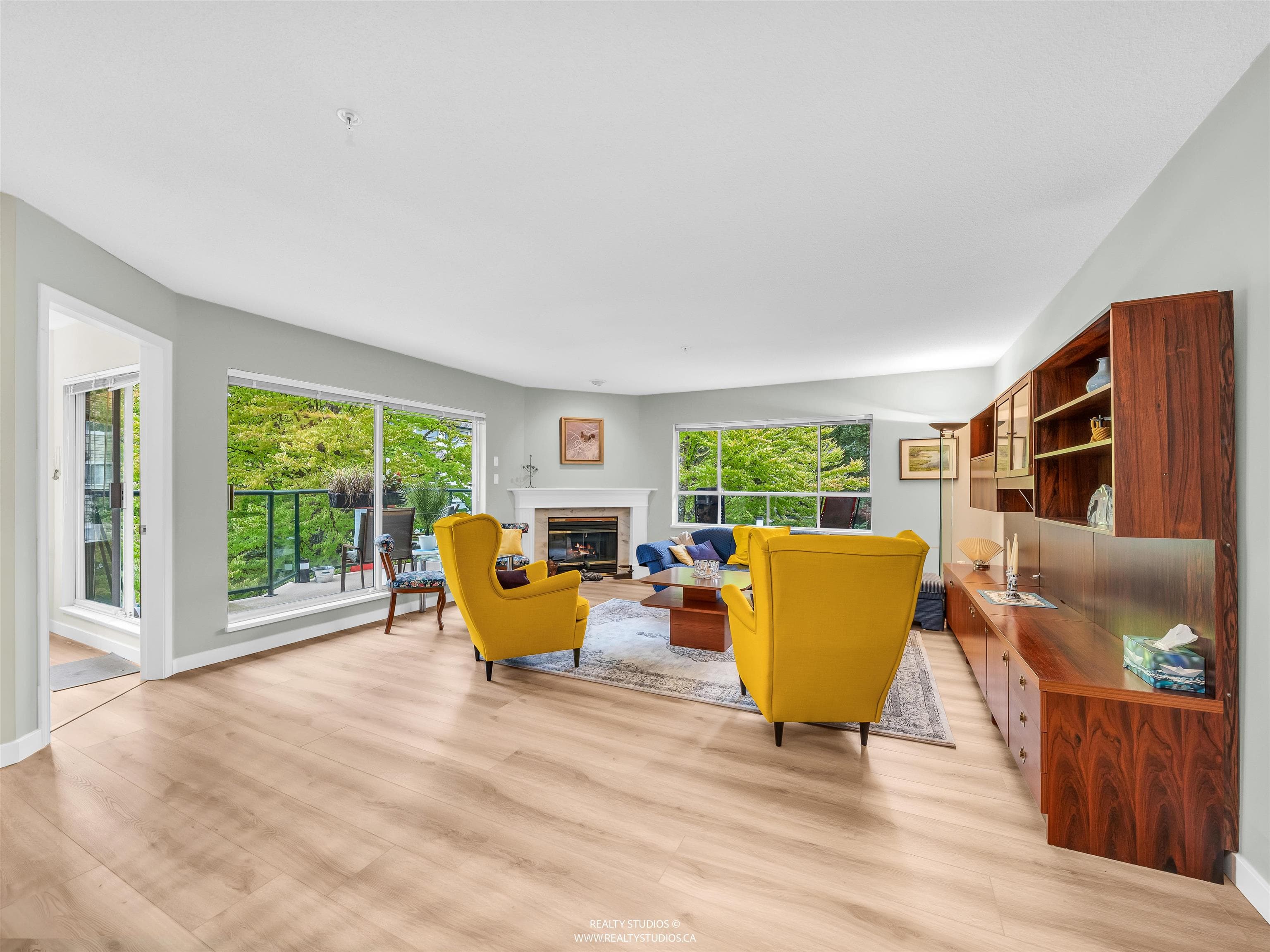 302 - 3670 Banff Court, North Vancouver, V7H 2Y7 — photo 3