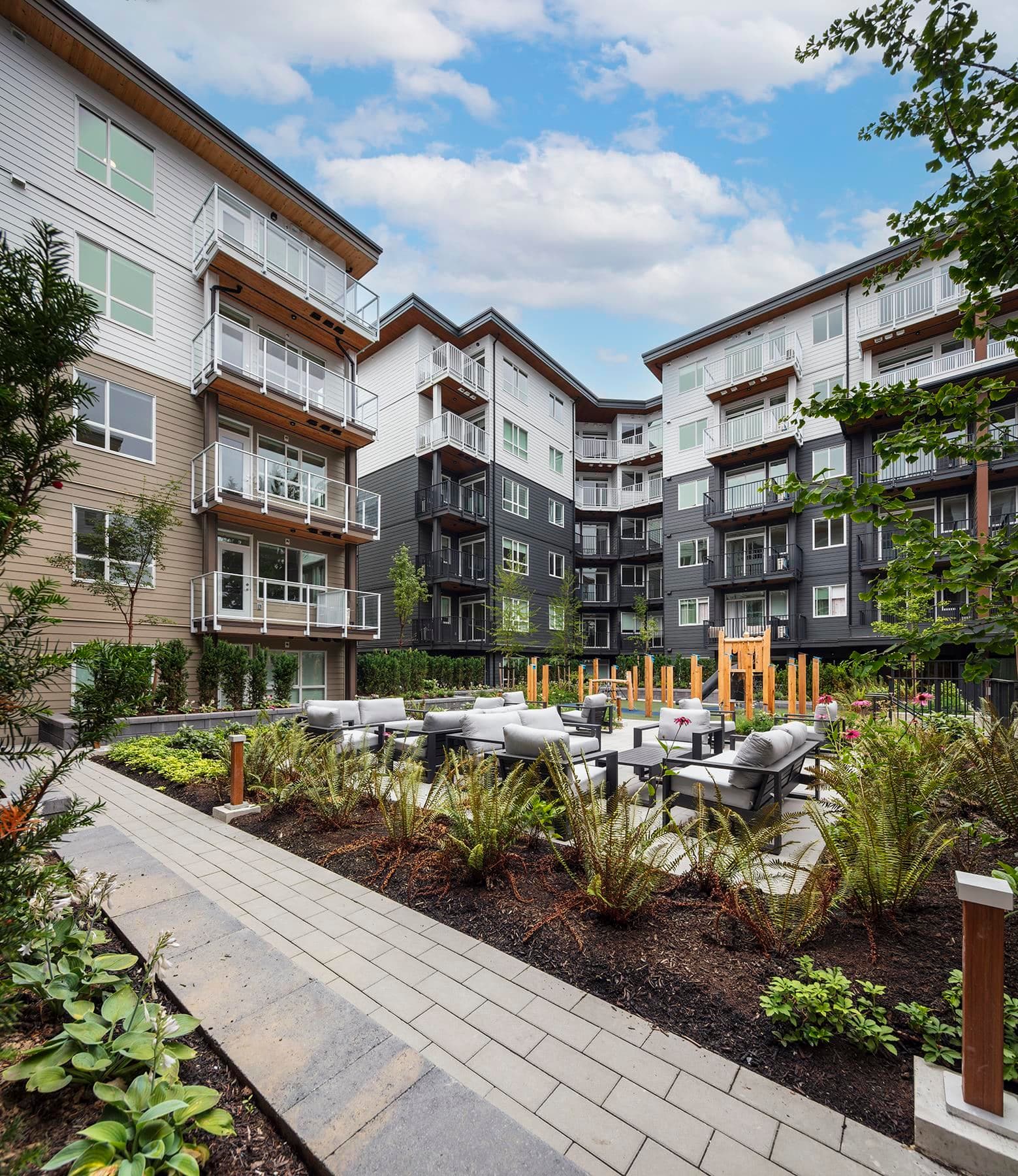 601 - 723 Grover Avenue, Coquitlam, V3J 0L9 — photo 2