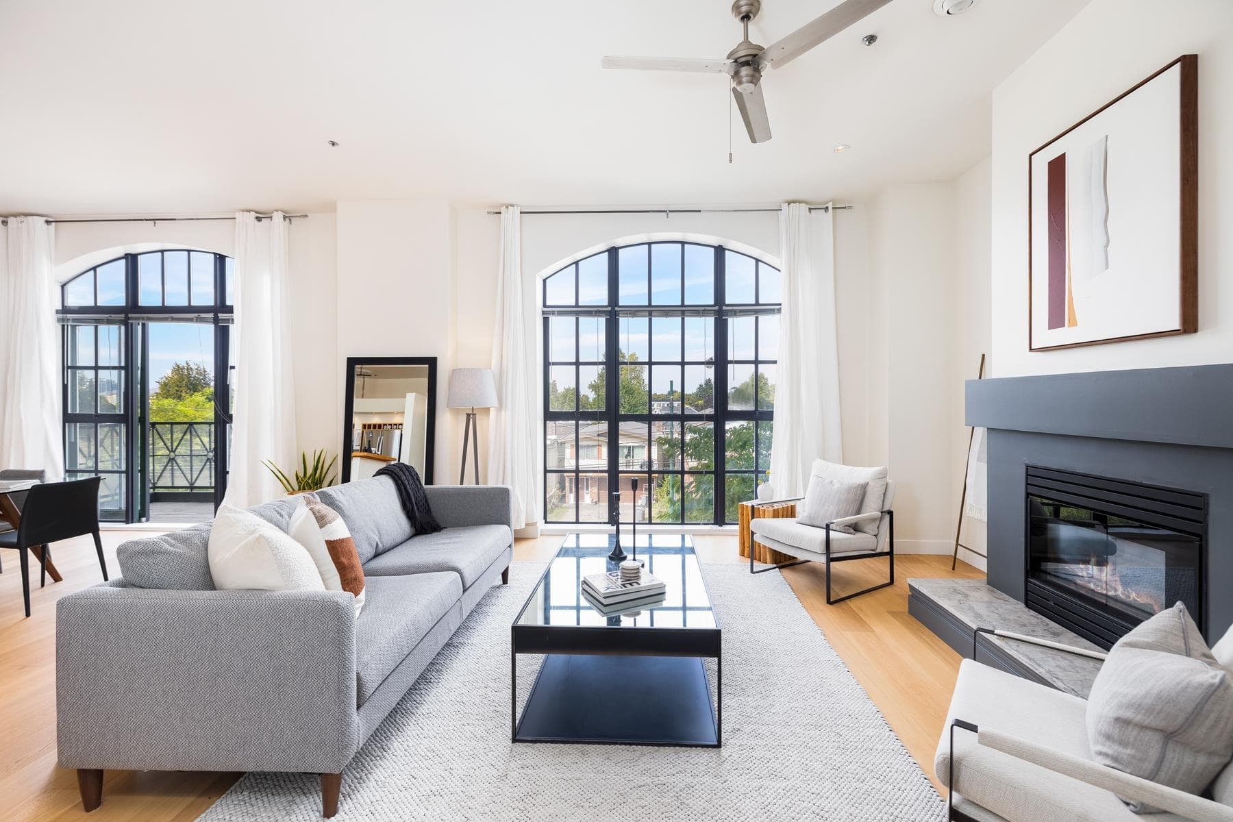 202 - 4590 Earles Street, Vancouver