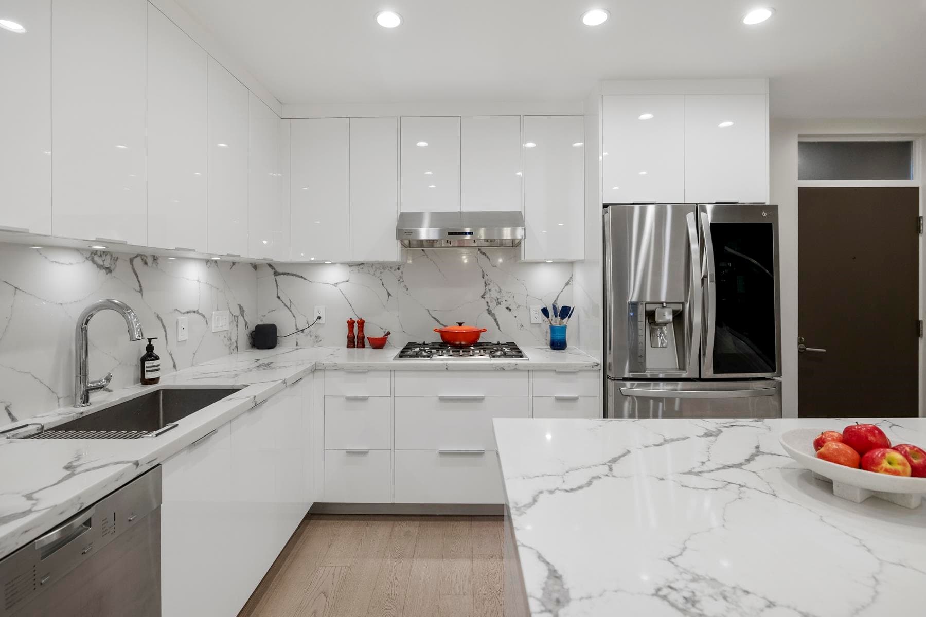 211 - 1961 Collingwood Street, Vancouver, V6R 3K6 — photo 2