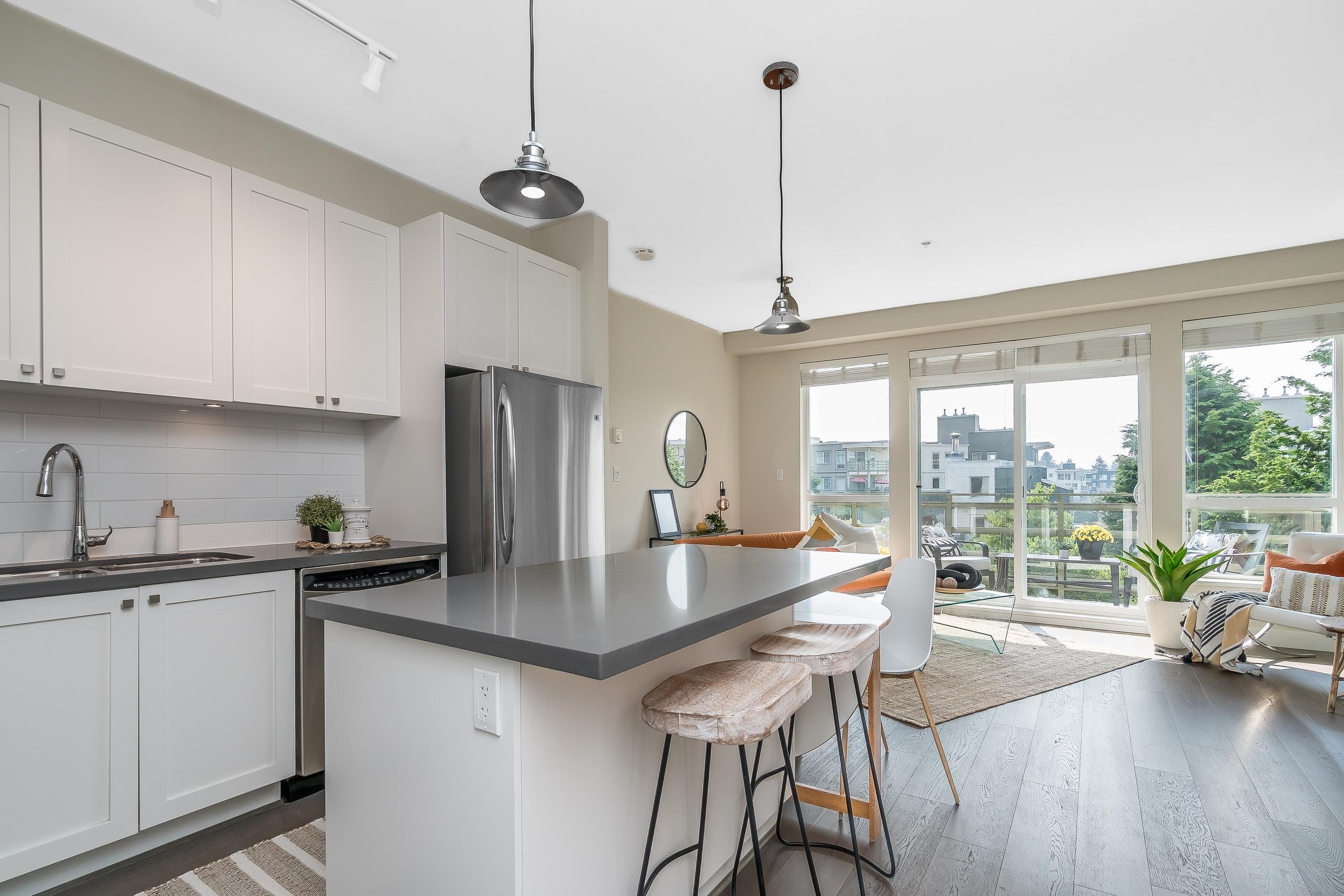 301 - 15850 26 Avenue, Surrey, V3S 2N6 — photo 2