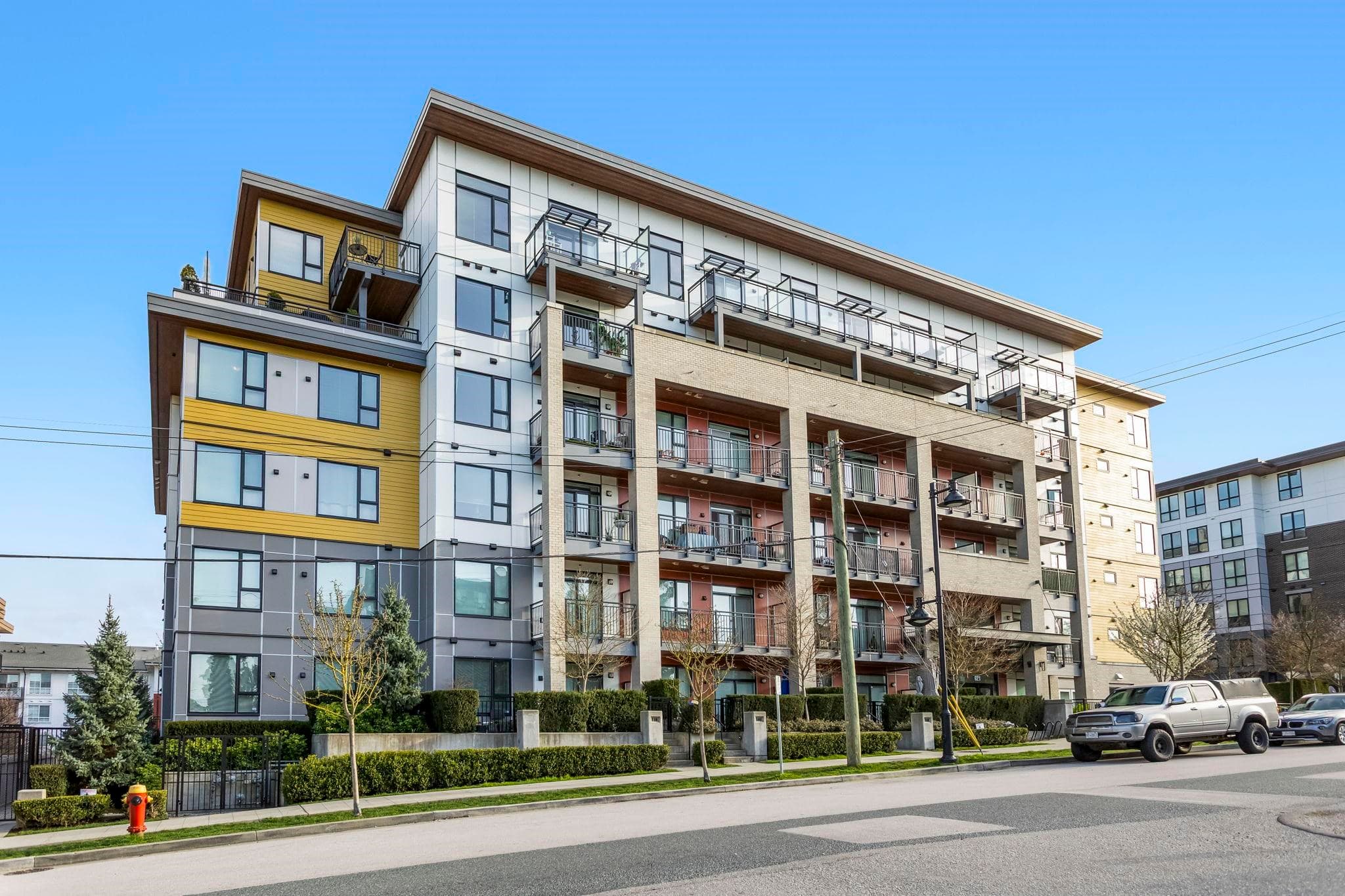 605 - 621 Regan Avenue, Coquitlam, V3J 0K1 — photo 2