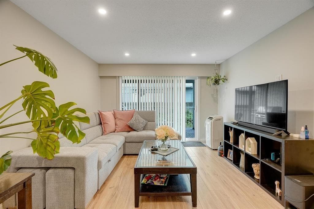121 - 32850 George Ferguson Way, Abbotsford