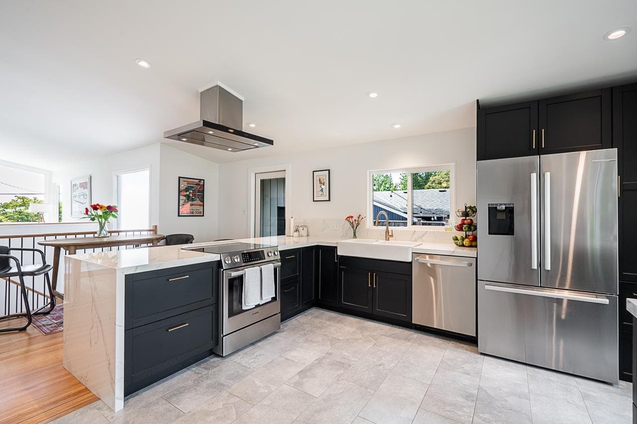 1723 Hammond Avenue, Coquitlam, V3K 2P8 — photo 2