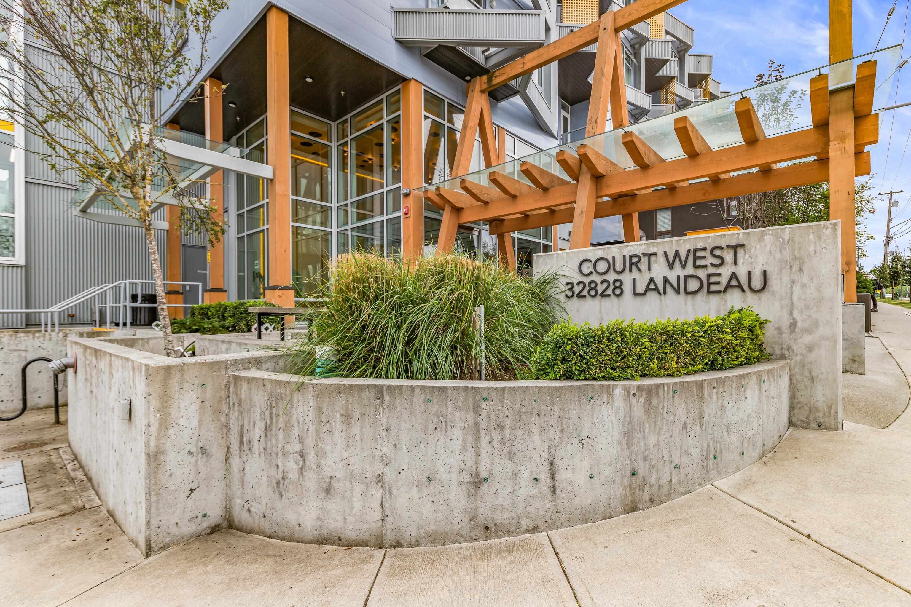 401 - 32828 Landeau Place, Abbotsford, V2S 0M4 — photo 2