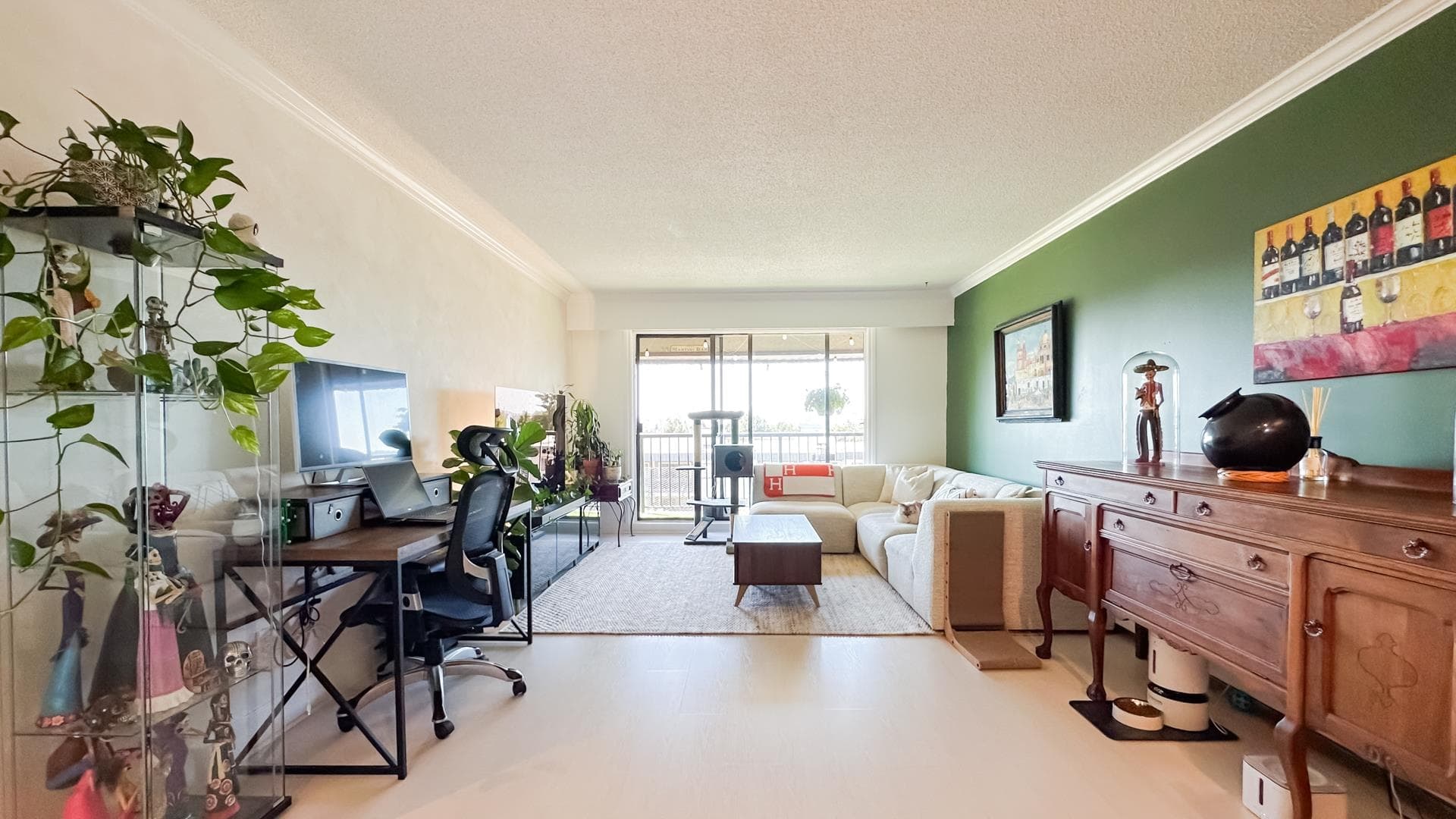 306 - 252 W 2nd Street, North Vancouver