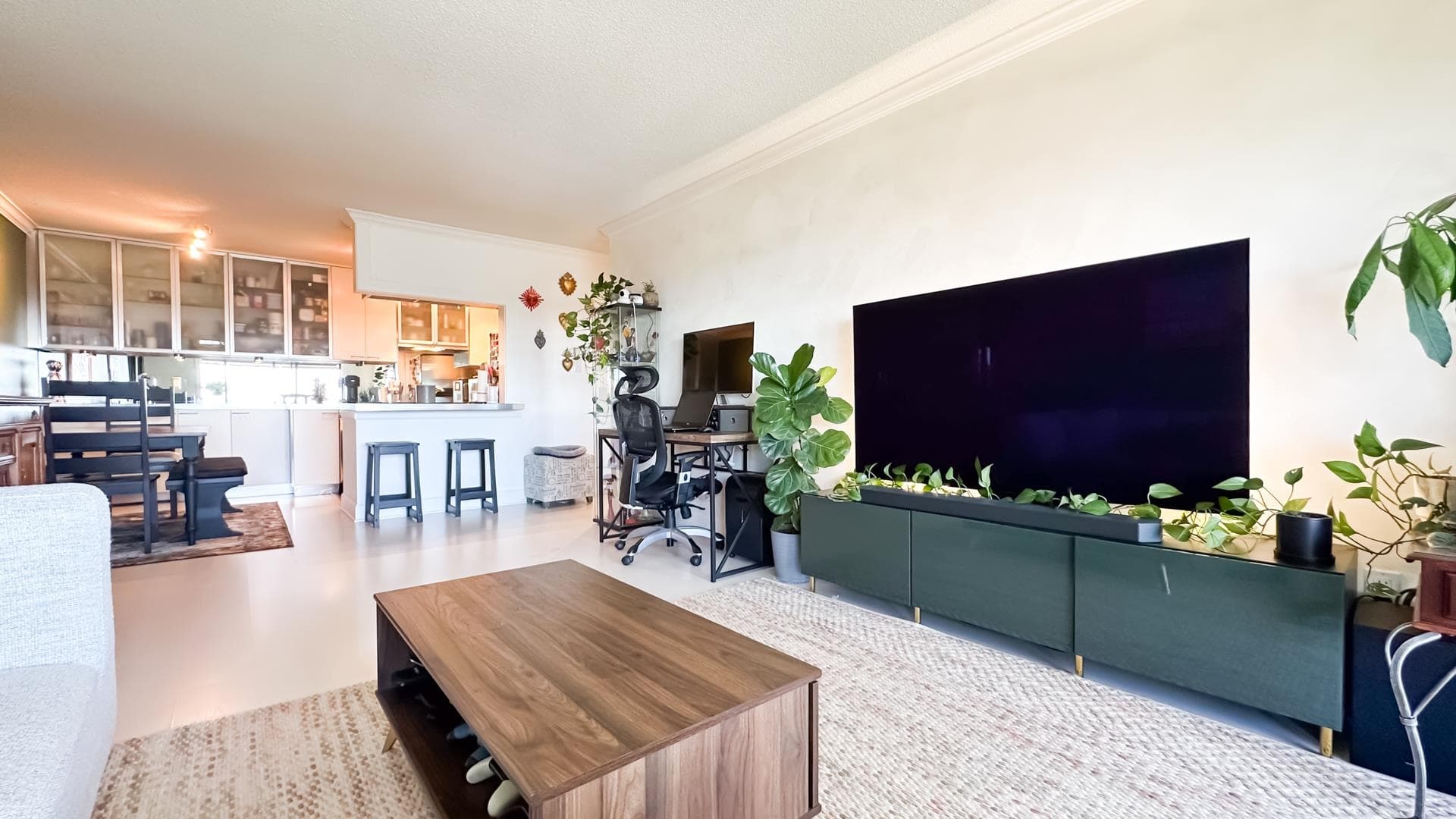 306 - 252 W 2nd Street, North Vancouver, V7M 1C8 — photo 4