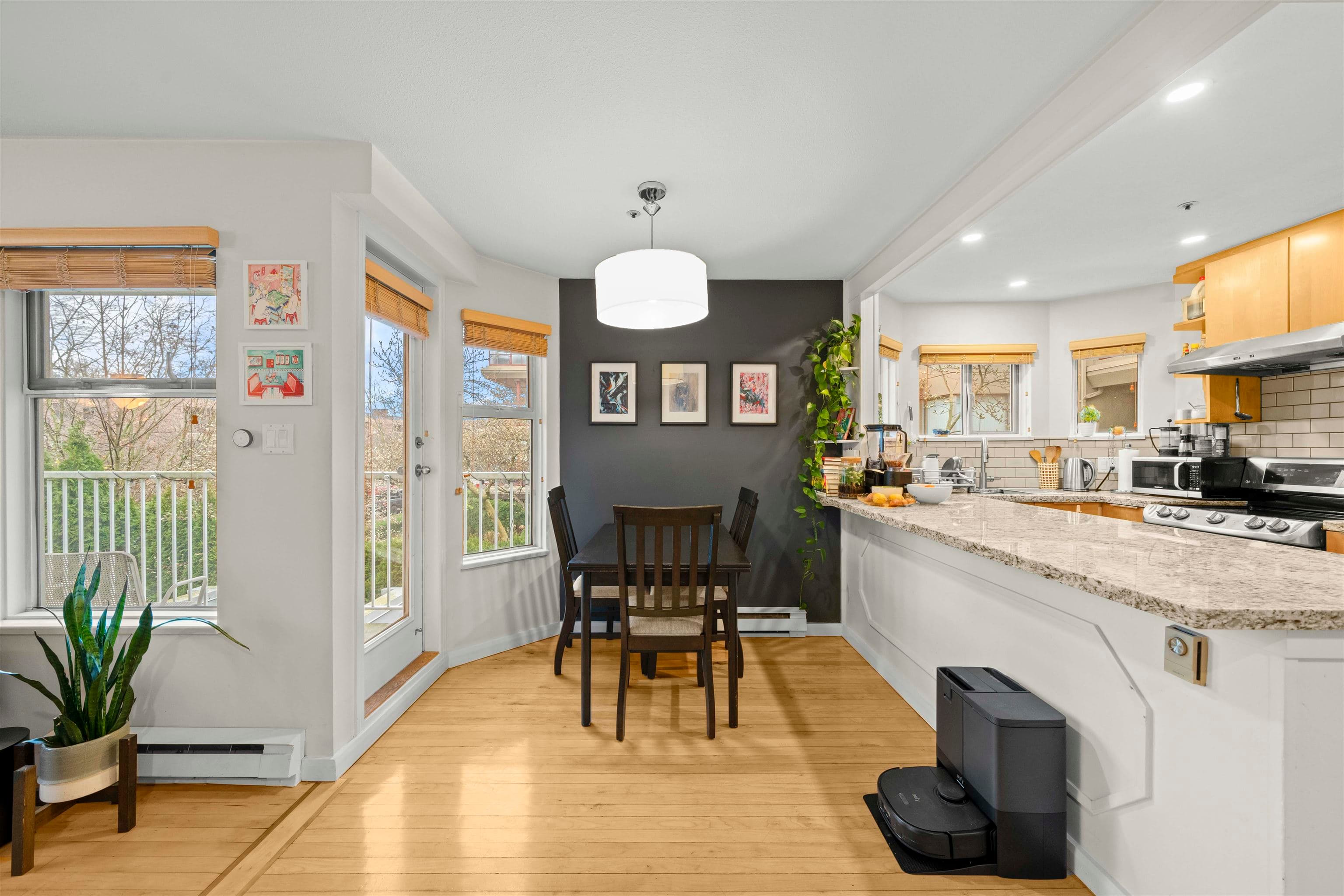 201 - 1868 W 8th Avenue, Vancouver, V6J 5G3 — photo 5