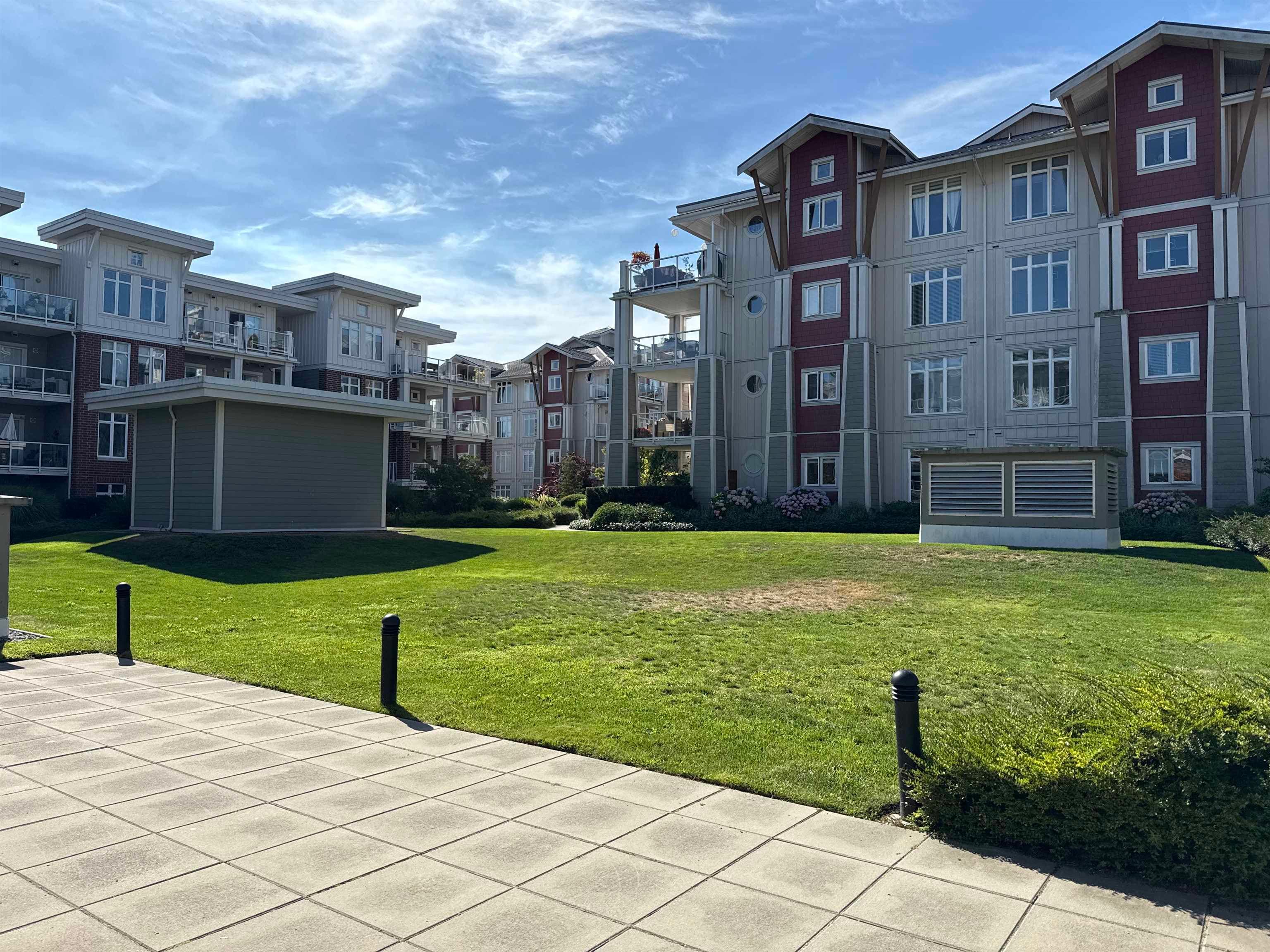 311 - 4211 Bayview Street, Richmond, V7E 6T6 — photo 2