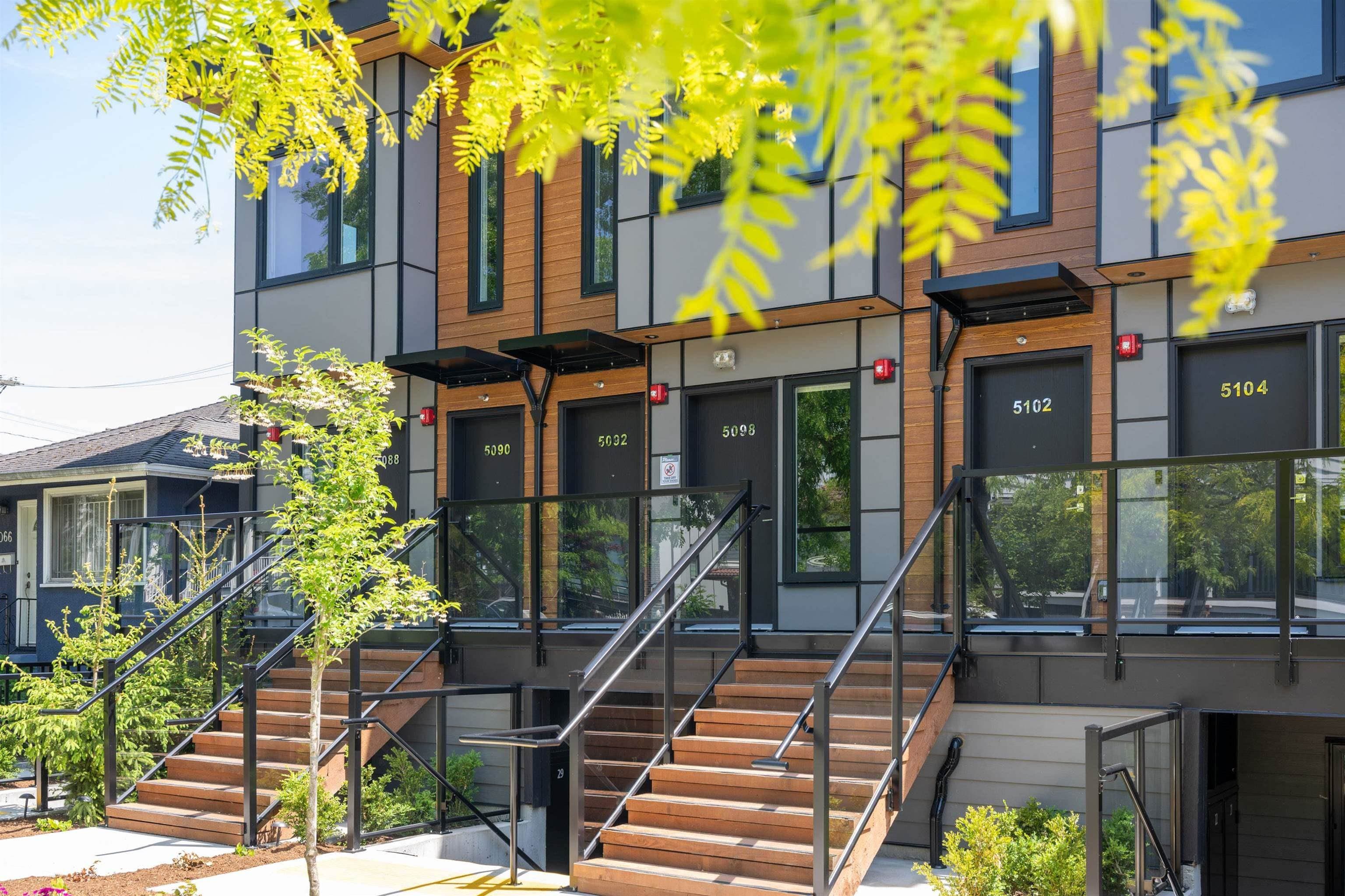 5102 Chambers Street, Vancouver, V5R 3L9 — photo 1