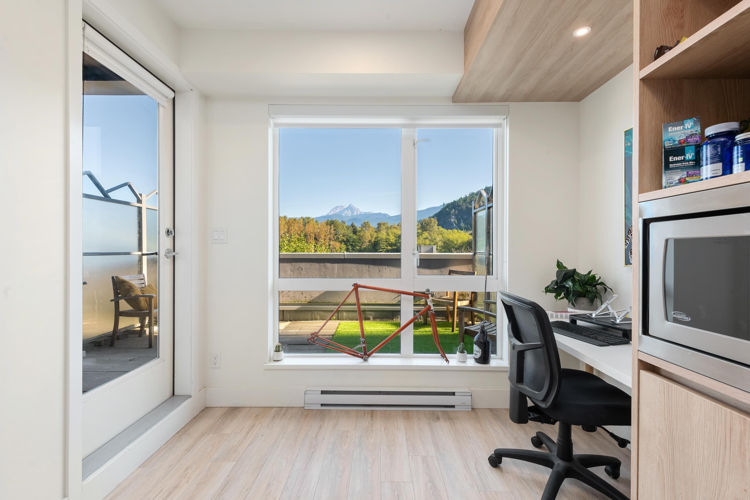 420 - 38362 Buckley Avenue, Squamish, V8B 0J8 — photo 5