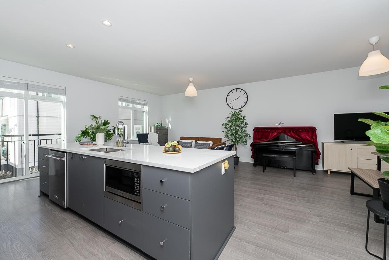 47 - 2070 Oak Meadows Drive, Surrey, V3Z 1J1 — photo 3
