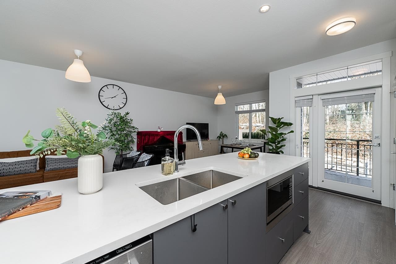 47 - 2070 Oak Meadows Drive, Surrey, V3Z 1J1 — photo 5