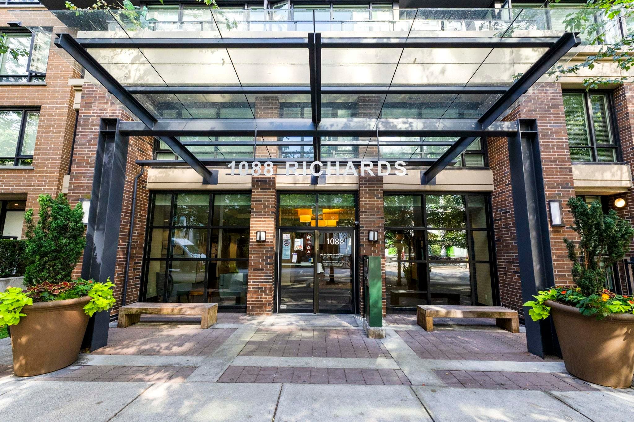 507 - 1088 Richards Street, Vancouver, V6B 0J8 — photo 4