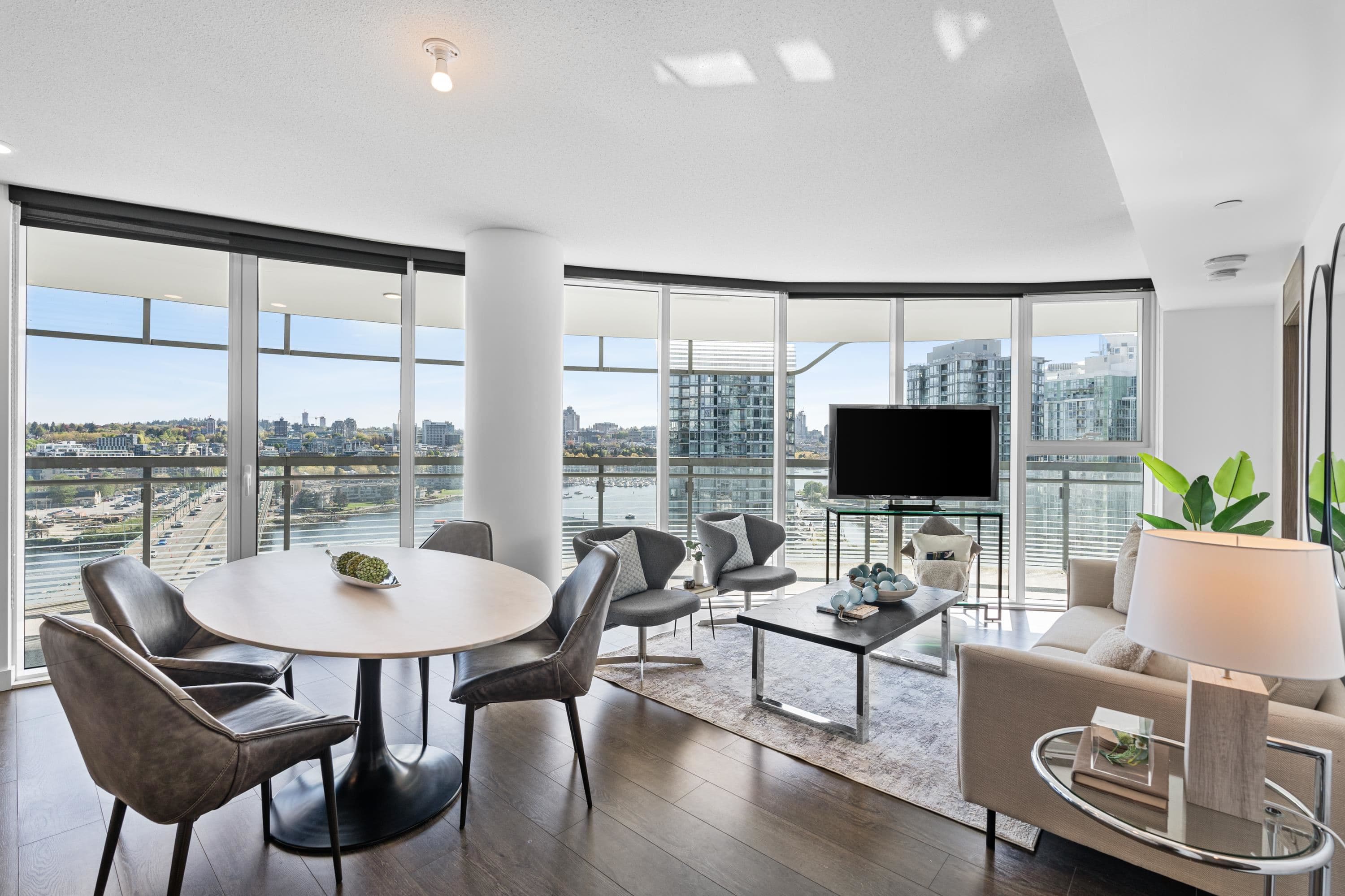 1585 - 87 Nelson Street, Vancouver, V6Z 0E8 — photo 2