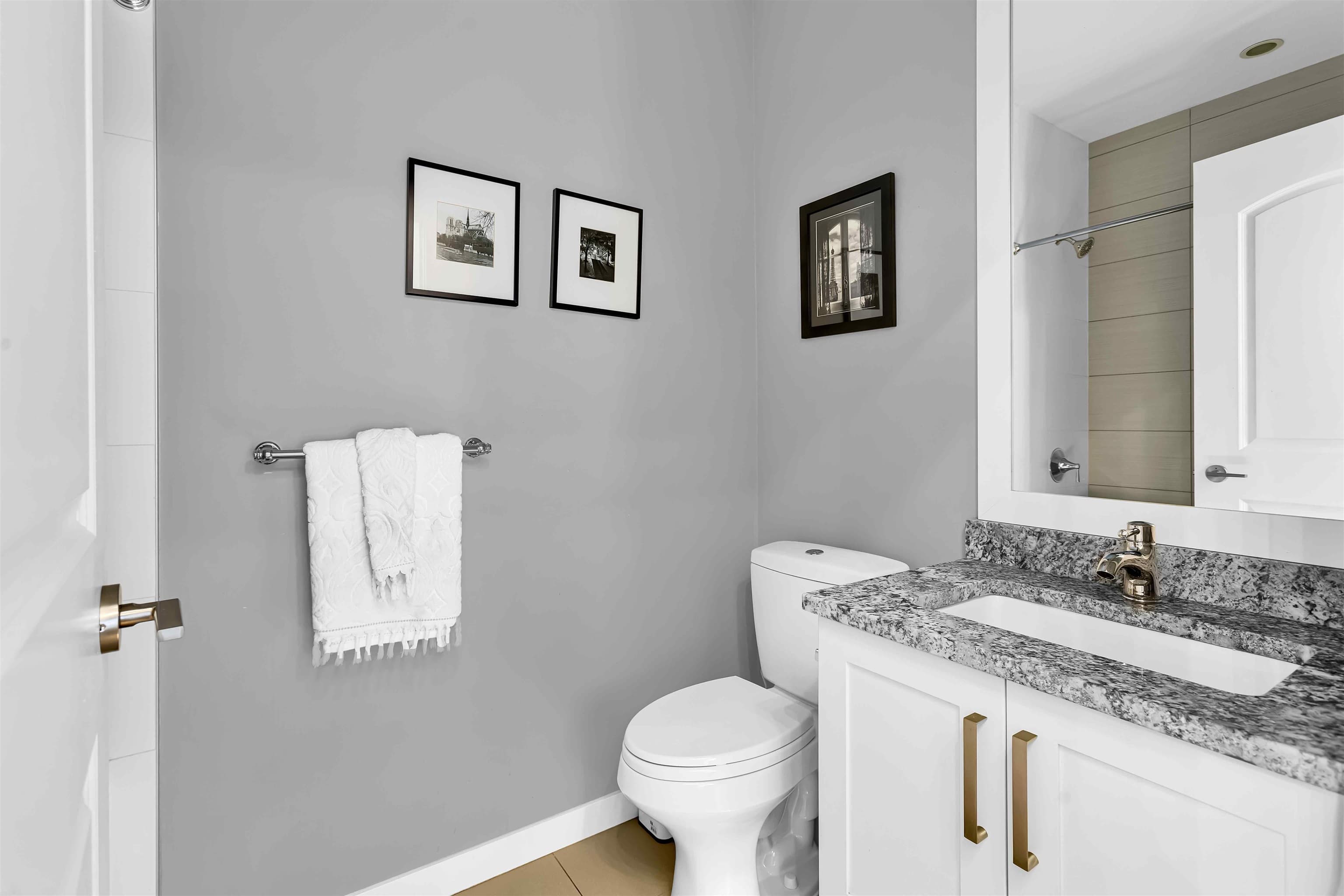 409 - 6470 194 Street, Surrey, V4N 6J9 — photo 3