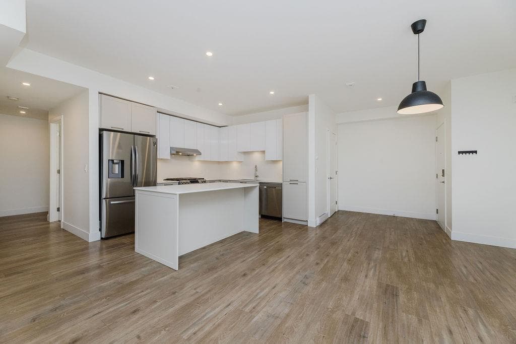 102 - 710 School Road, Gibsons, V0N 1V9 — photo 4